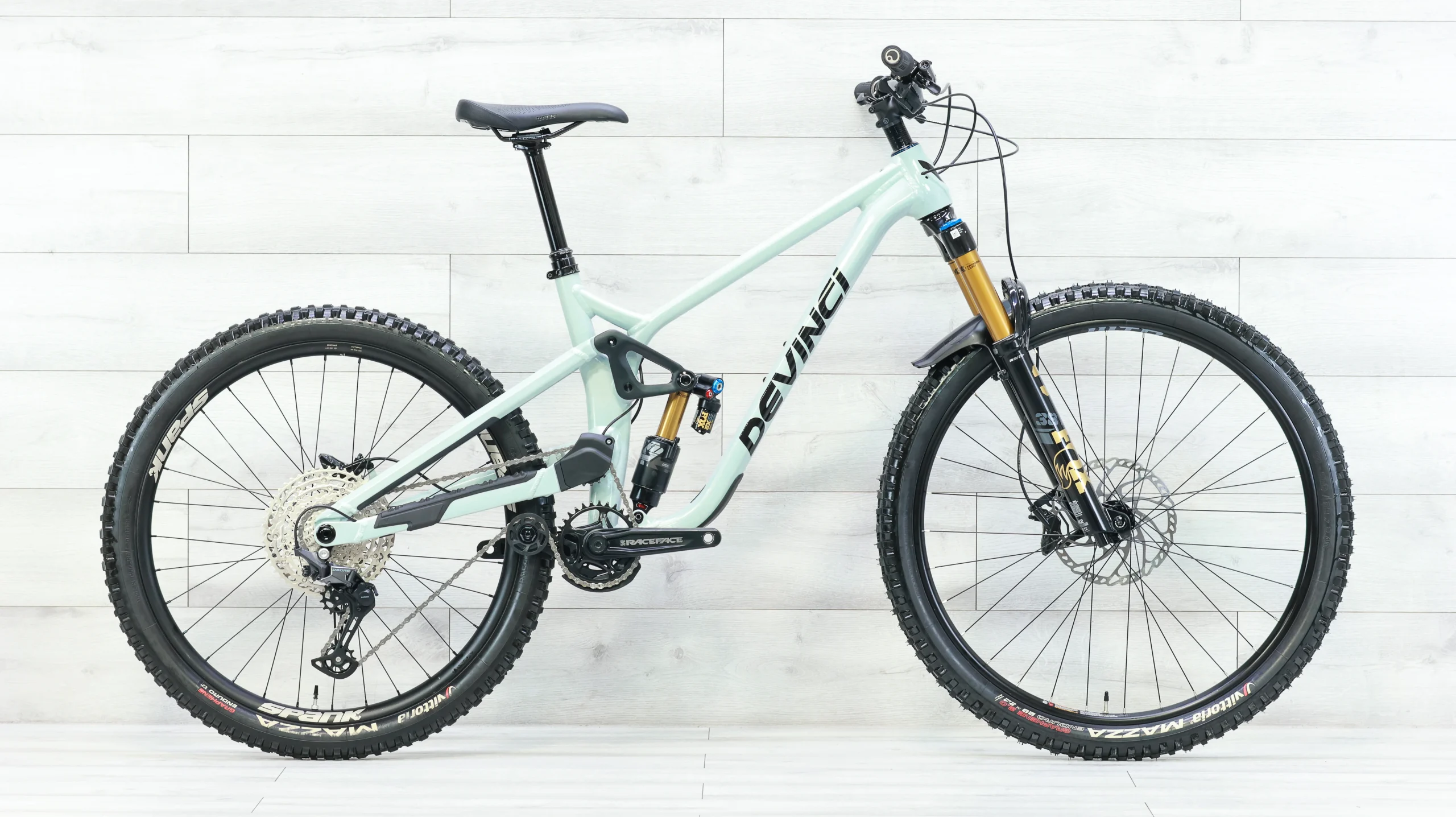 Devinci Chainsaw Factory Mountain Bike - 2025, Medium