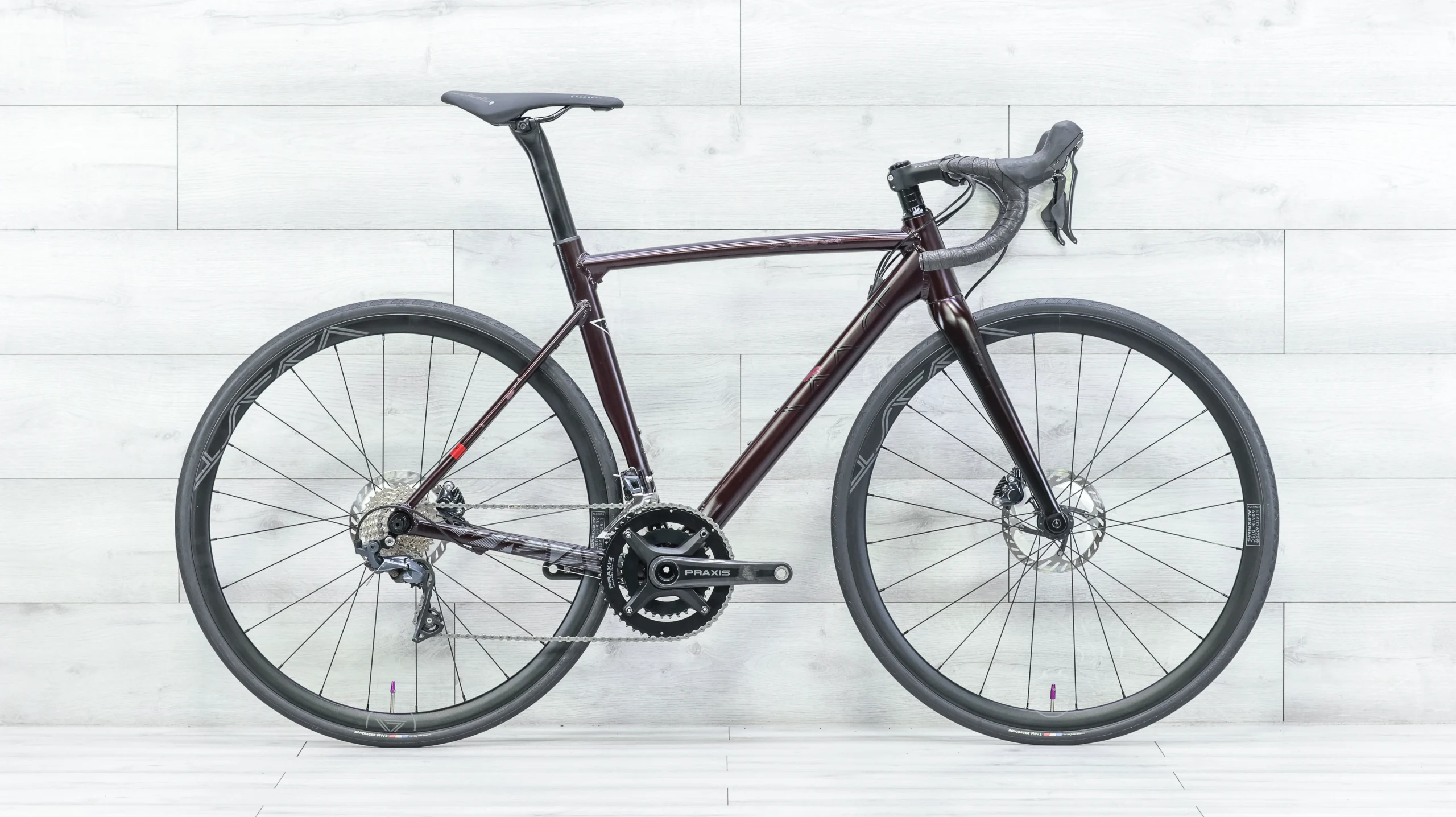 Vaast R/1 Ultegra Road Bike - 2024, Medium