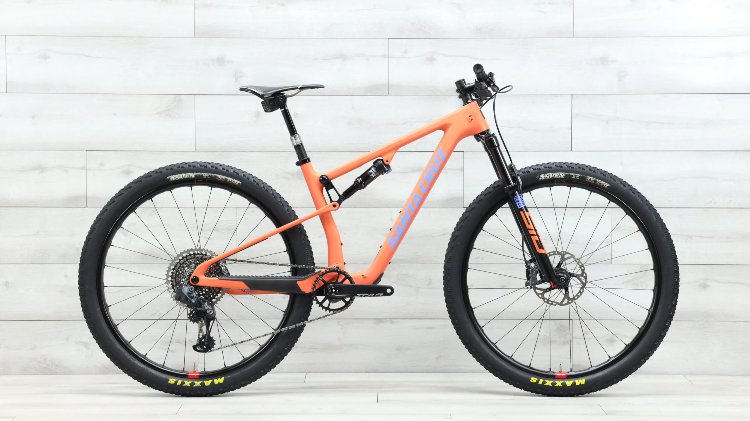 2022 Santa Cruz Blur C X01 AXS ReserveMountain Bike - Medium