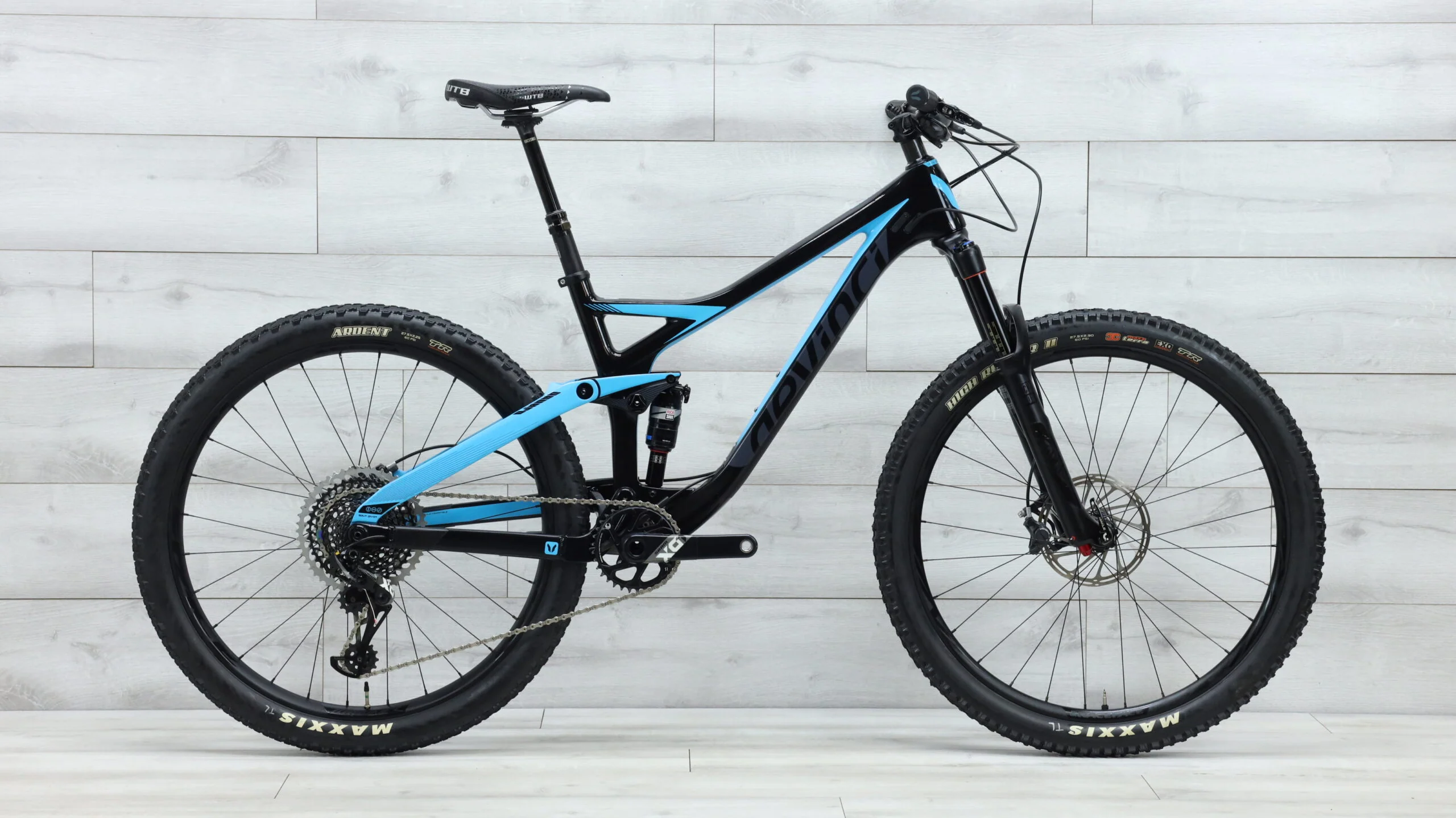 2017 Devinci Django Carbon X01Mountain Bike - Medium