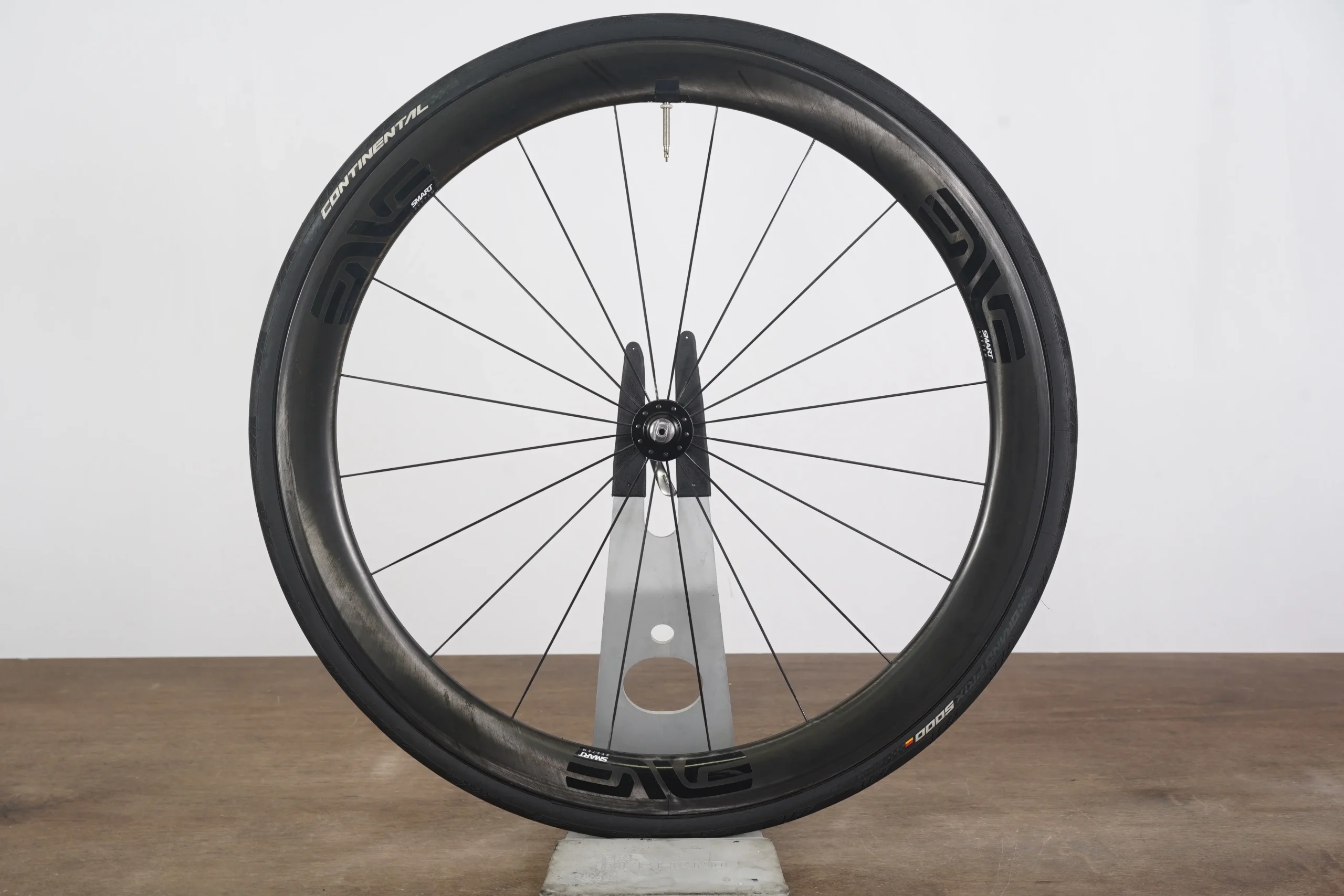 FRONT ENVE SES 4.5 DT Swiss 240s Carbon Clincher Rim Brake Wheel