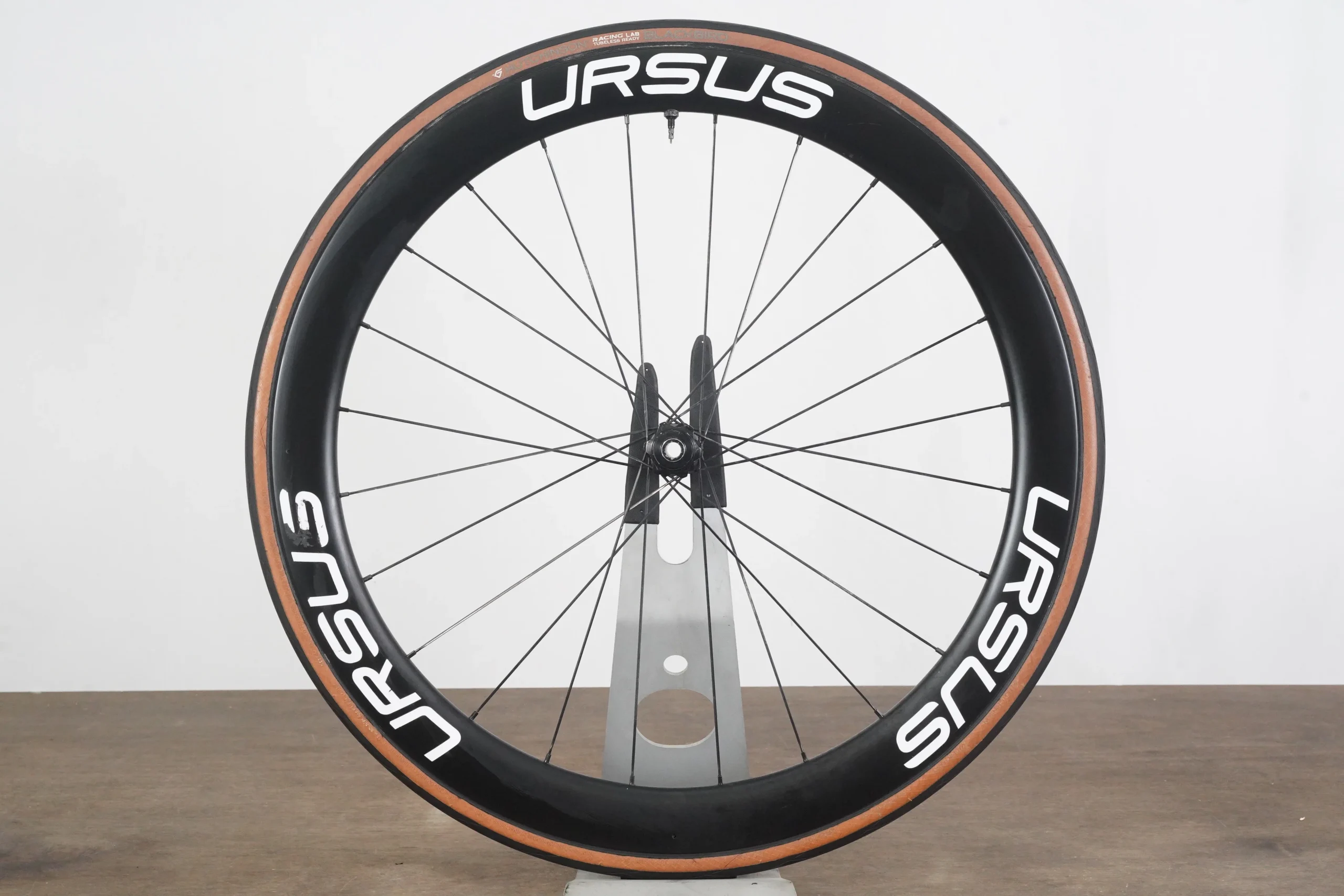 FRONT Ursus Miura TC47 Carbon Tubeless Disc Wheel