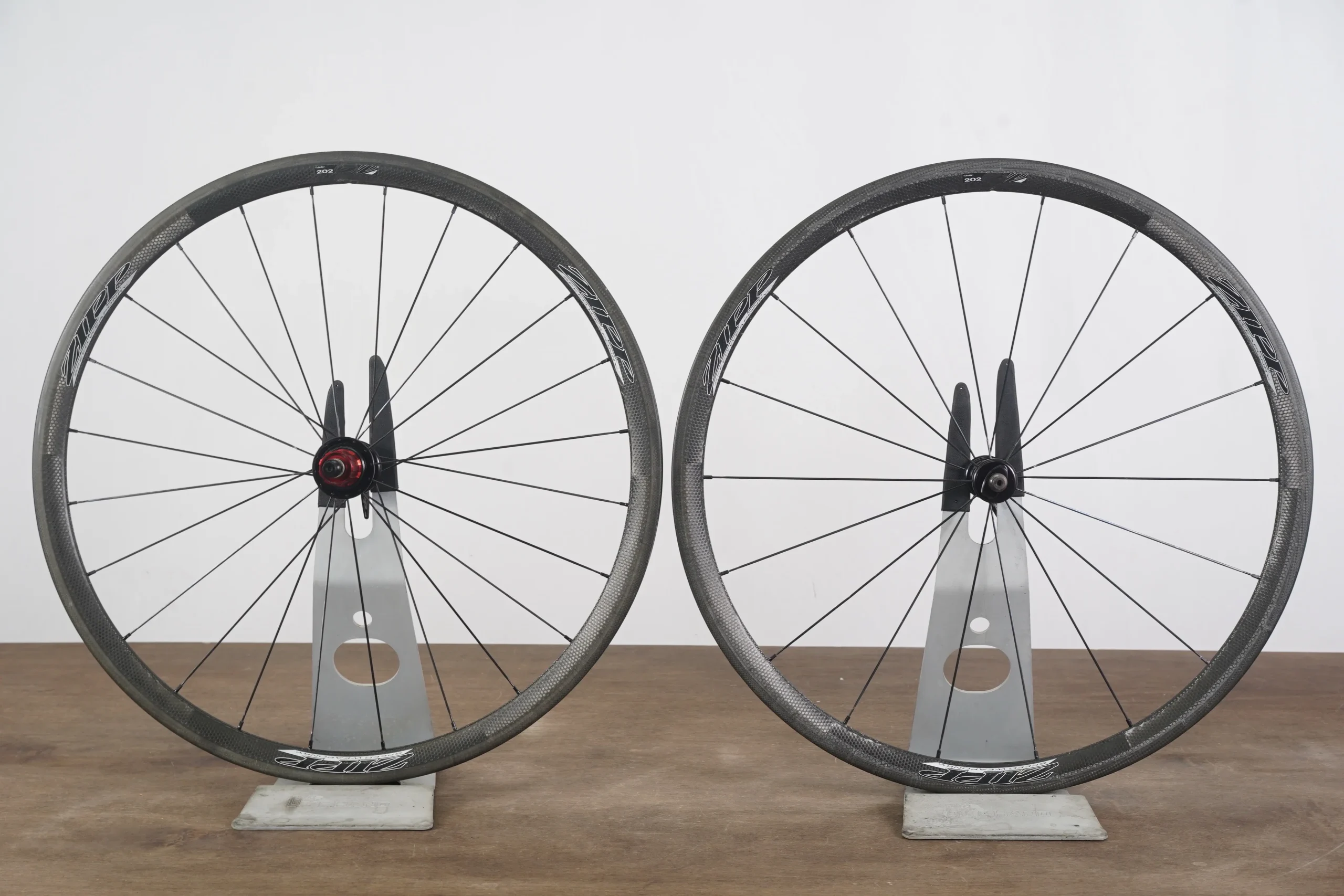 Zipp 202 88/188 Carbon Tubular Rim Brake Road Wheelset Shimano/SRAM 10 Speed