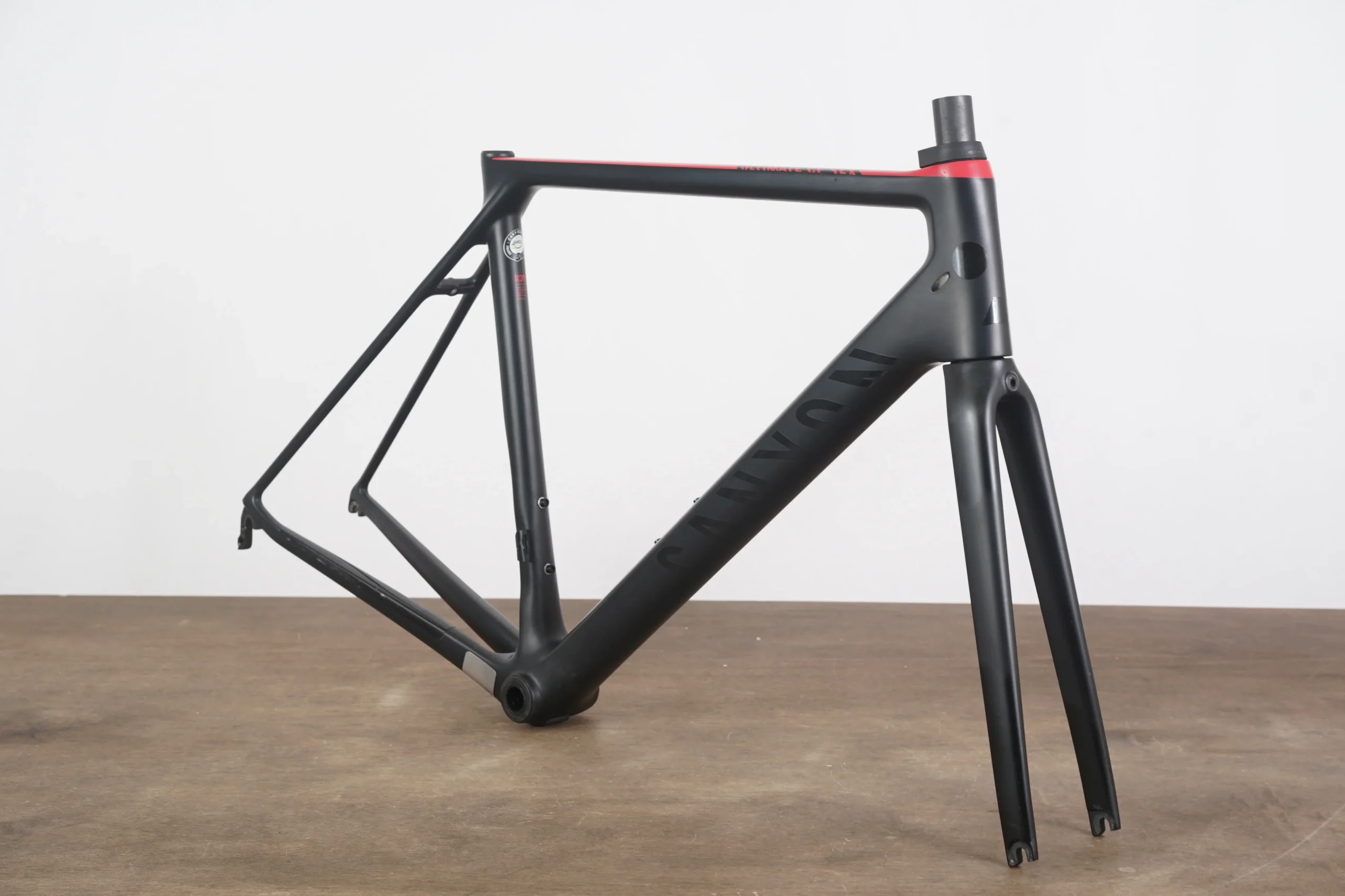 M (Medium) Canyon Ultimate CF SLX Carbon Rim Brake Road Frameset