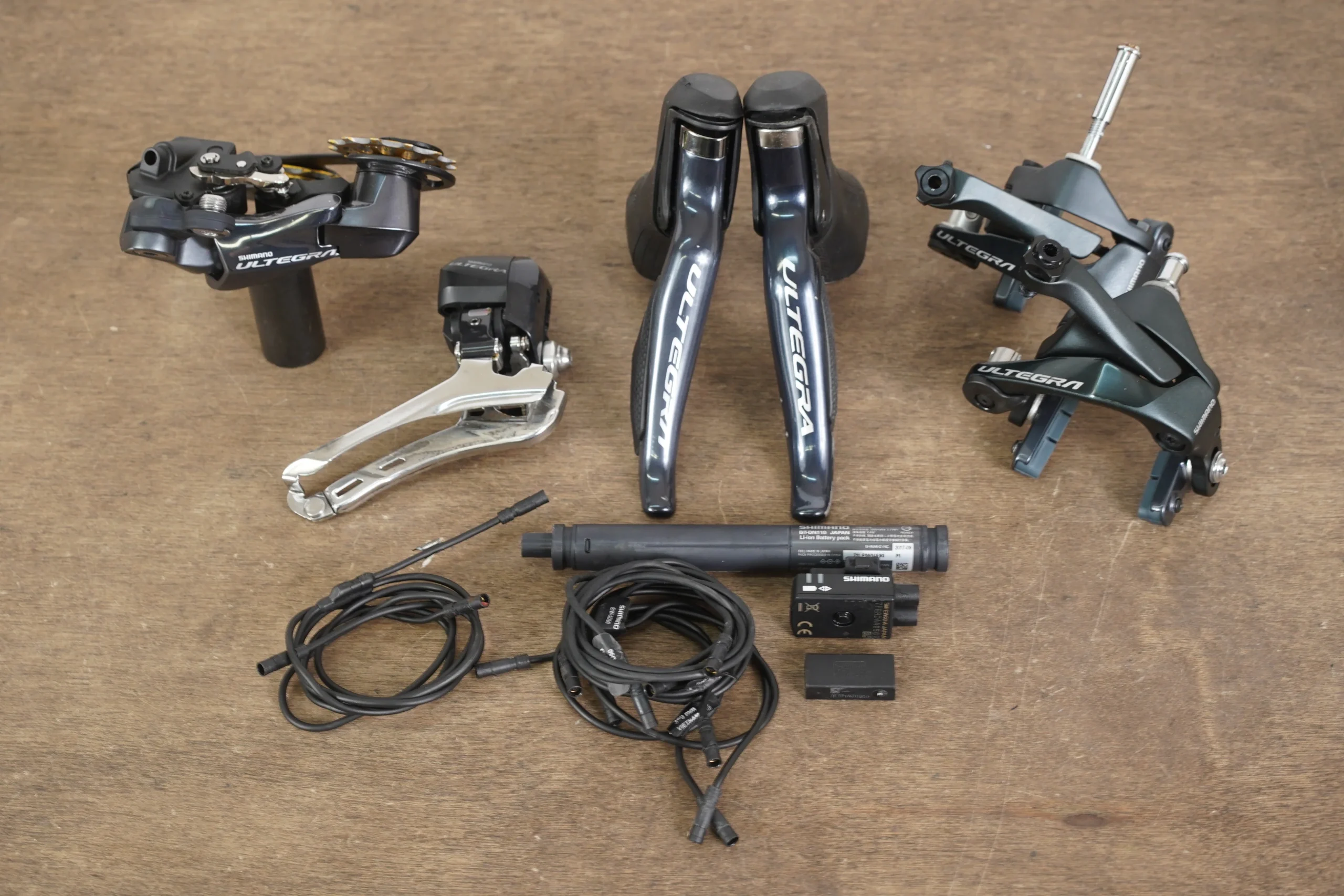 Shimano Ultegra R8050/6870 Di2 GS 11 Speed Electronic Rim Brake Road Groupset 8050