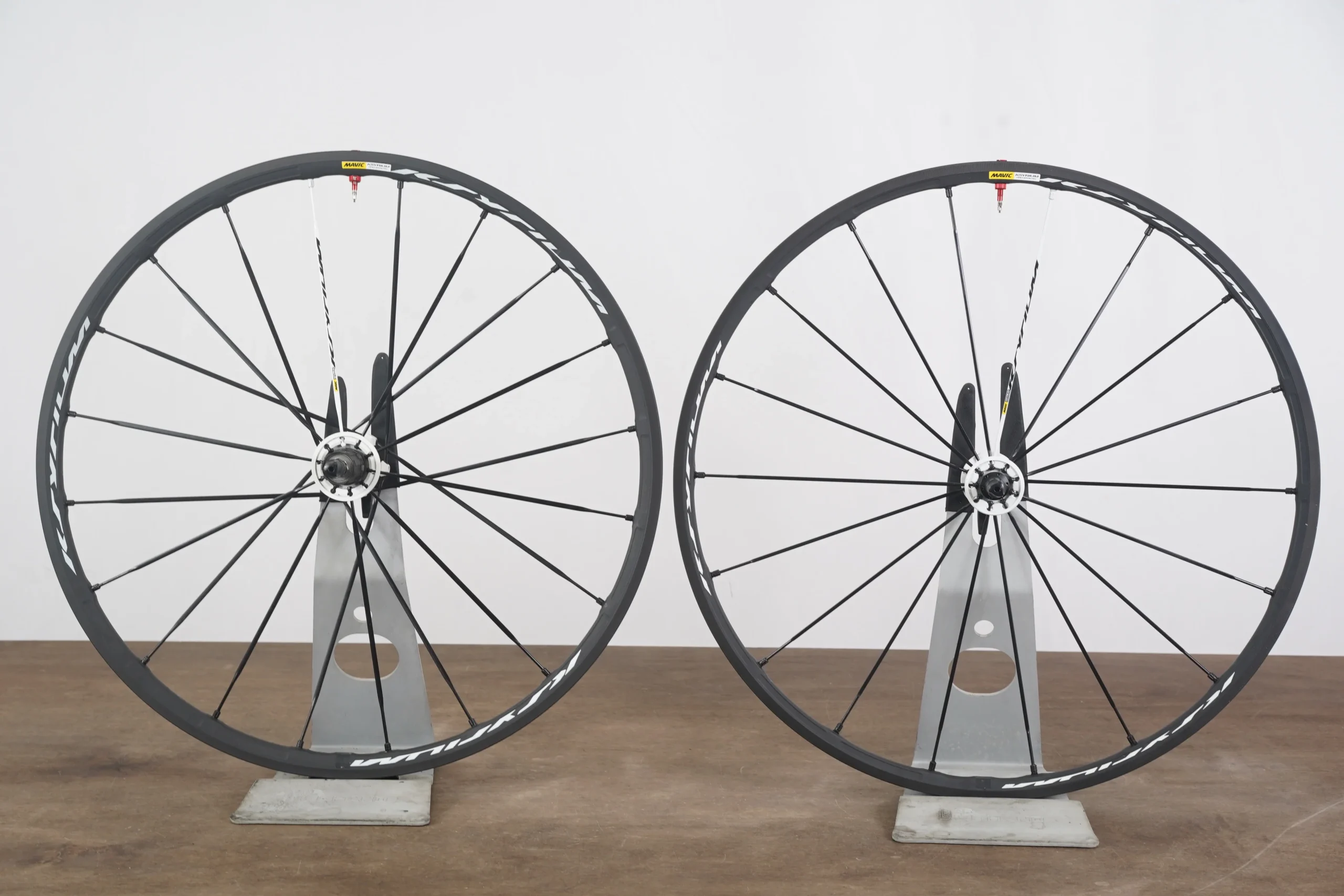Mavic Ksyrium Pro Exalith Alloy Tubeless Clincher Rim Brake Wheelset 11 Speed