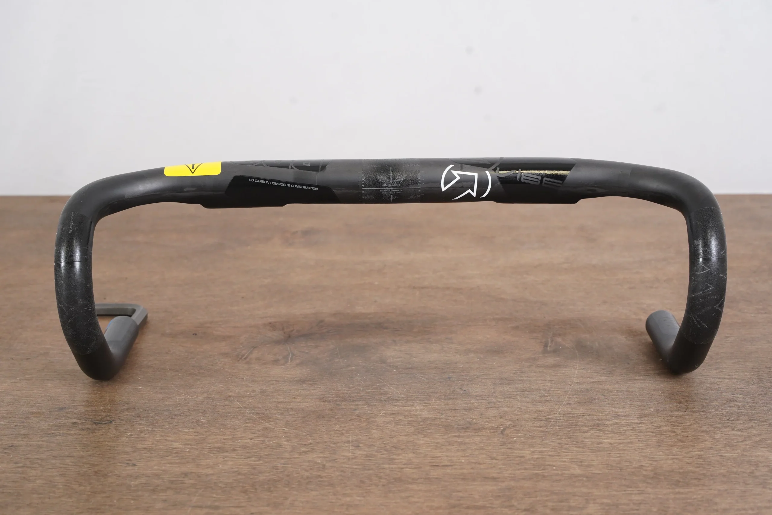 42cm PRO Vibe Carbon Compact Road Handlebar 31.8mm