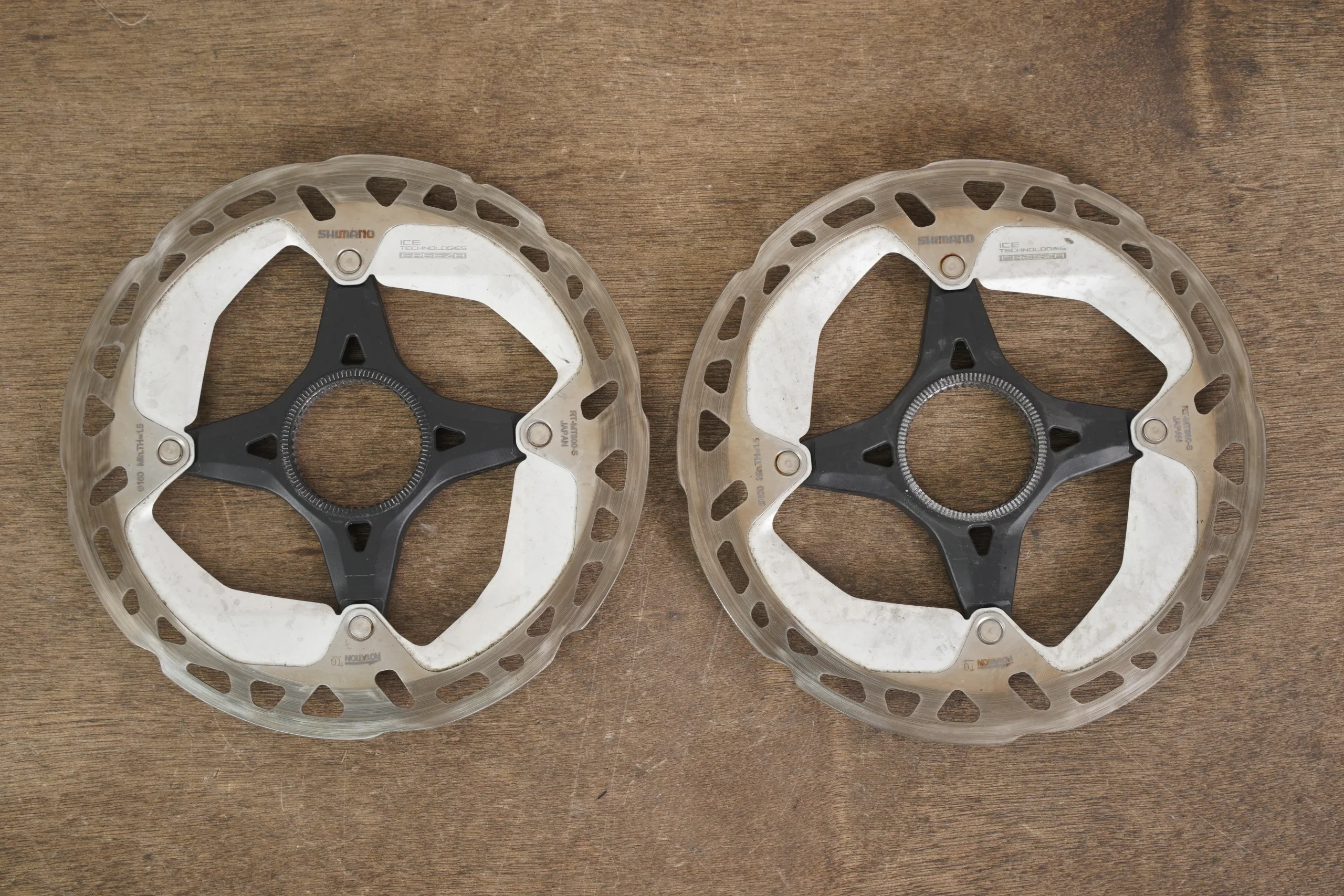 (2) 160mm Shimano XT RT-MT800-S Center Lock Disc Brake Road CX MTB Rotors