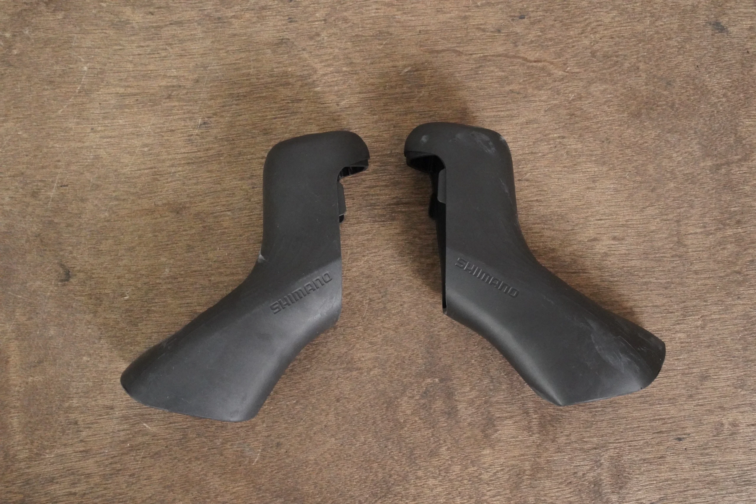Shimano Ultegra ST-R8170 Bracket Covers Shifter Hoods 8170