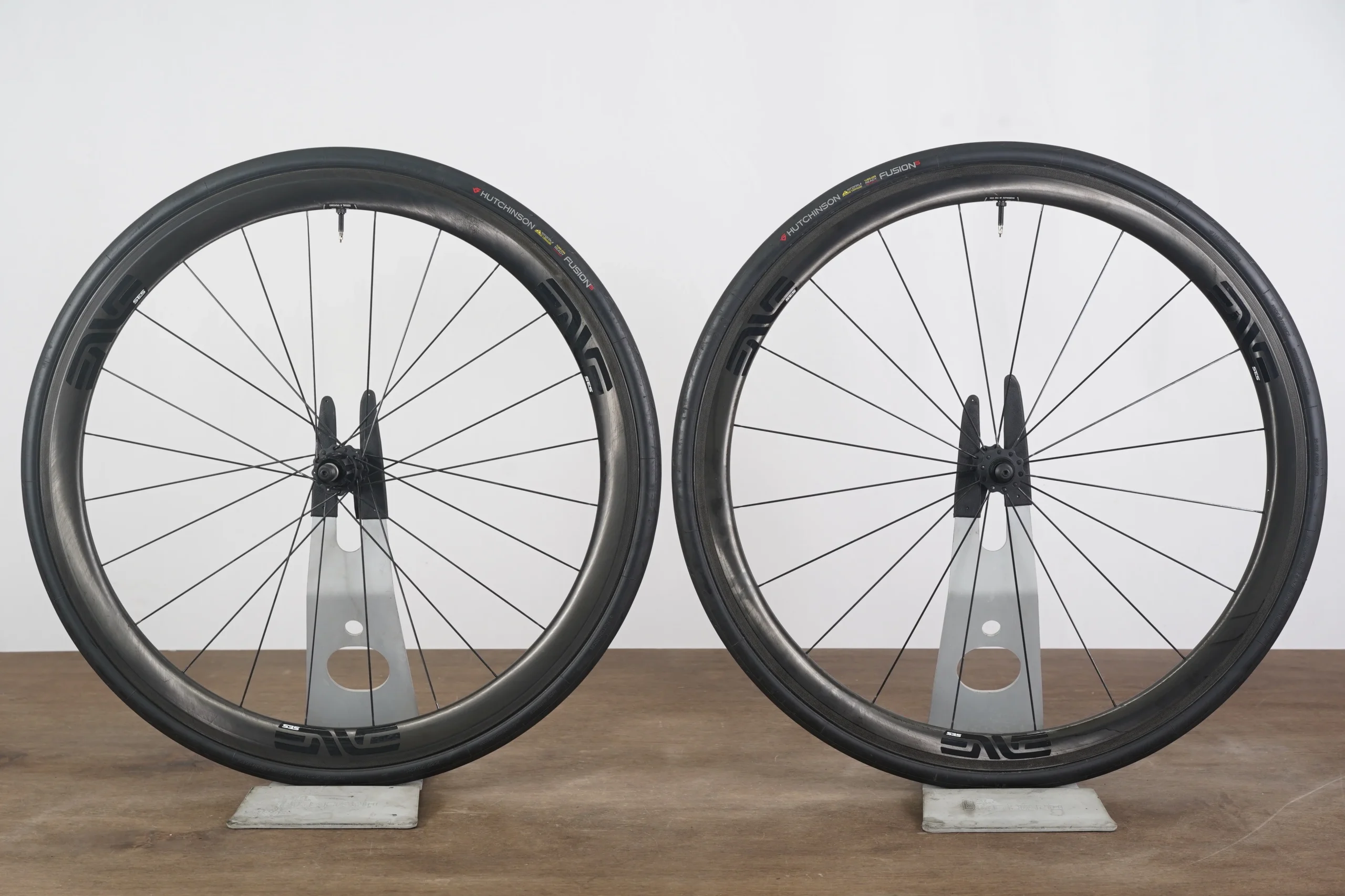 ENVE SES 3.4 Gen 3 Carbon Tubeless Rim Brake Wheelset Campagnolo 11 Speed