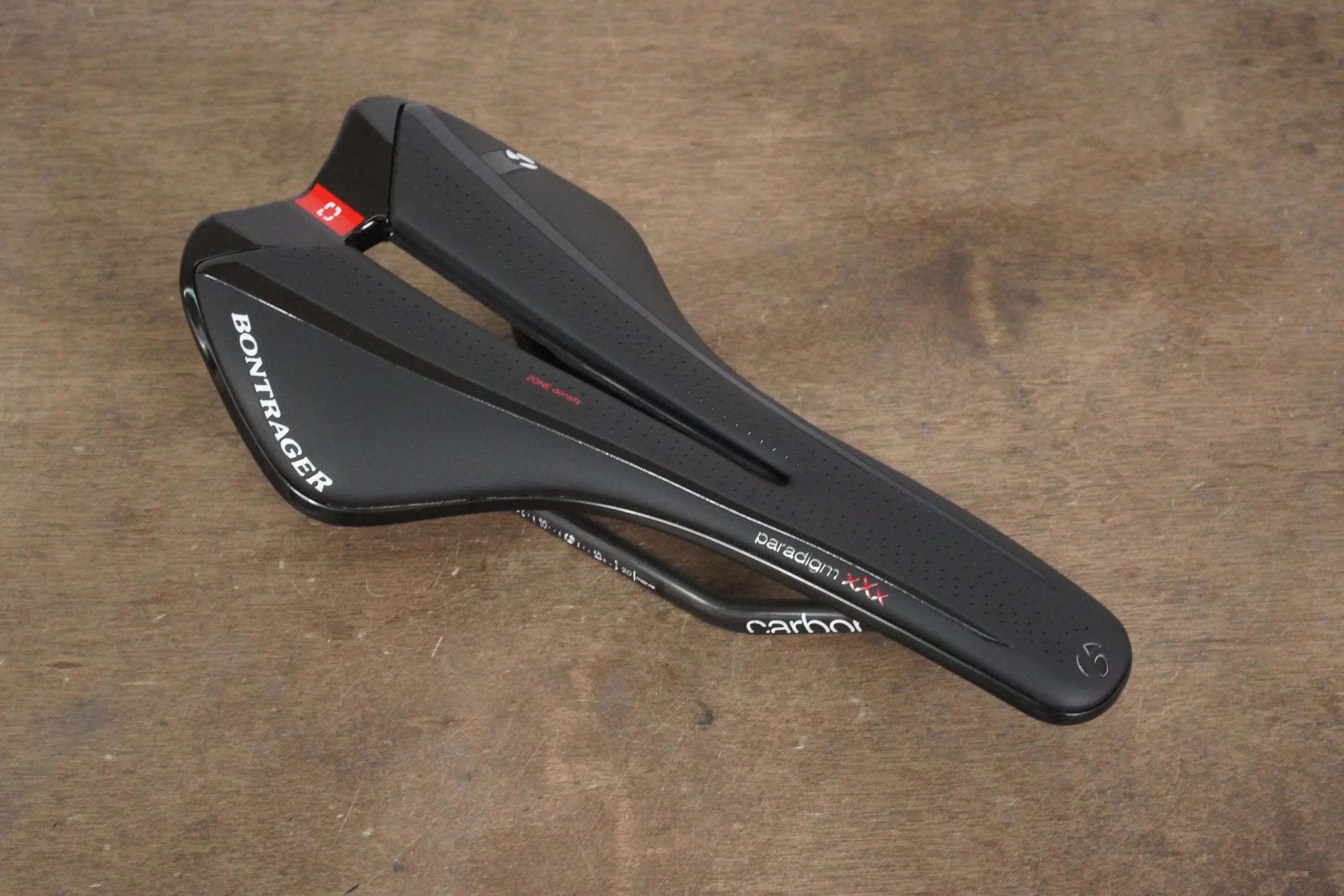 138mm Bontrager Paradigm XXX Carbon Rail Road Saddle 149g