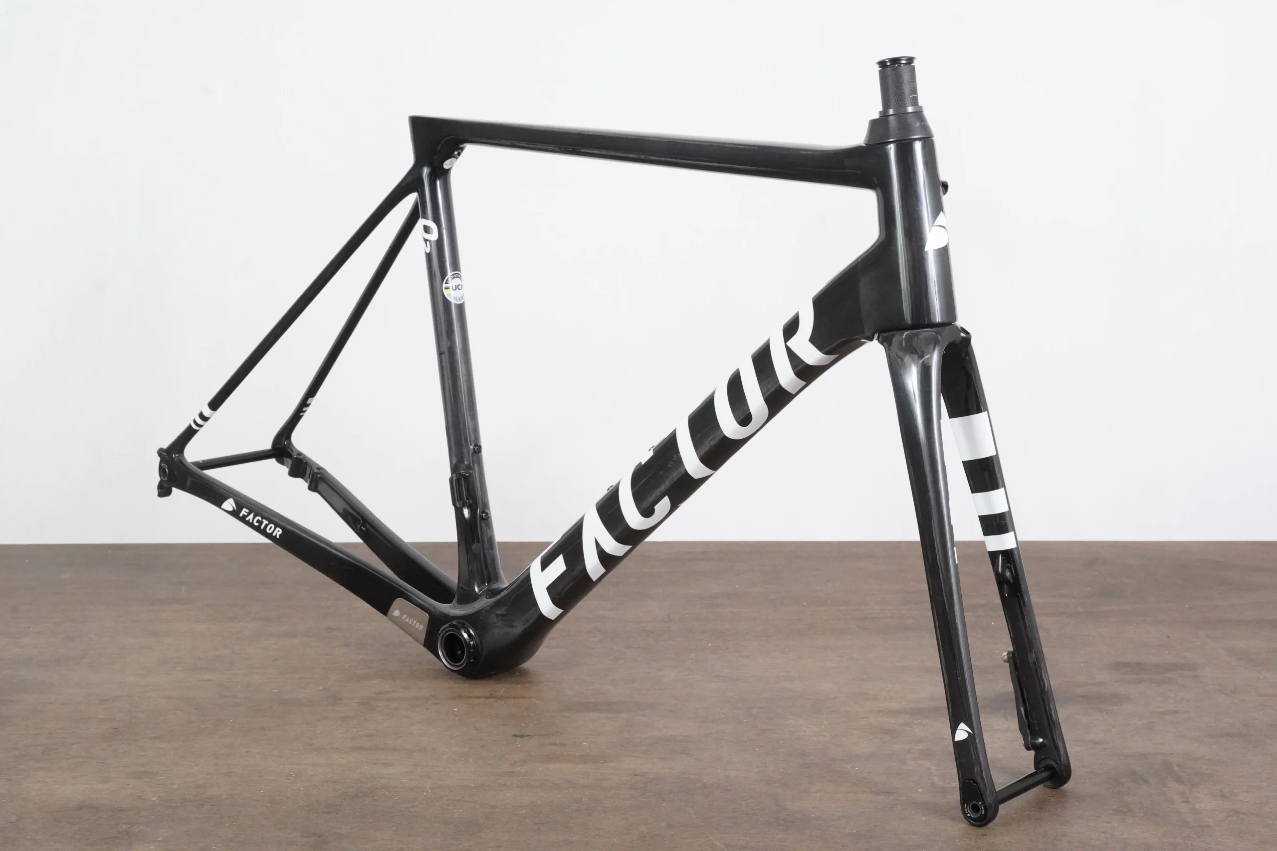 54cm Factor O2 Carbon Disc Brake Road Frameset