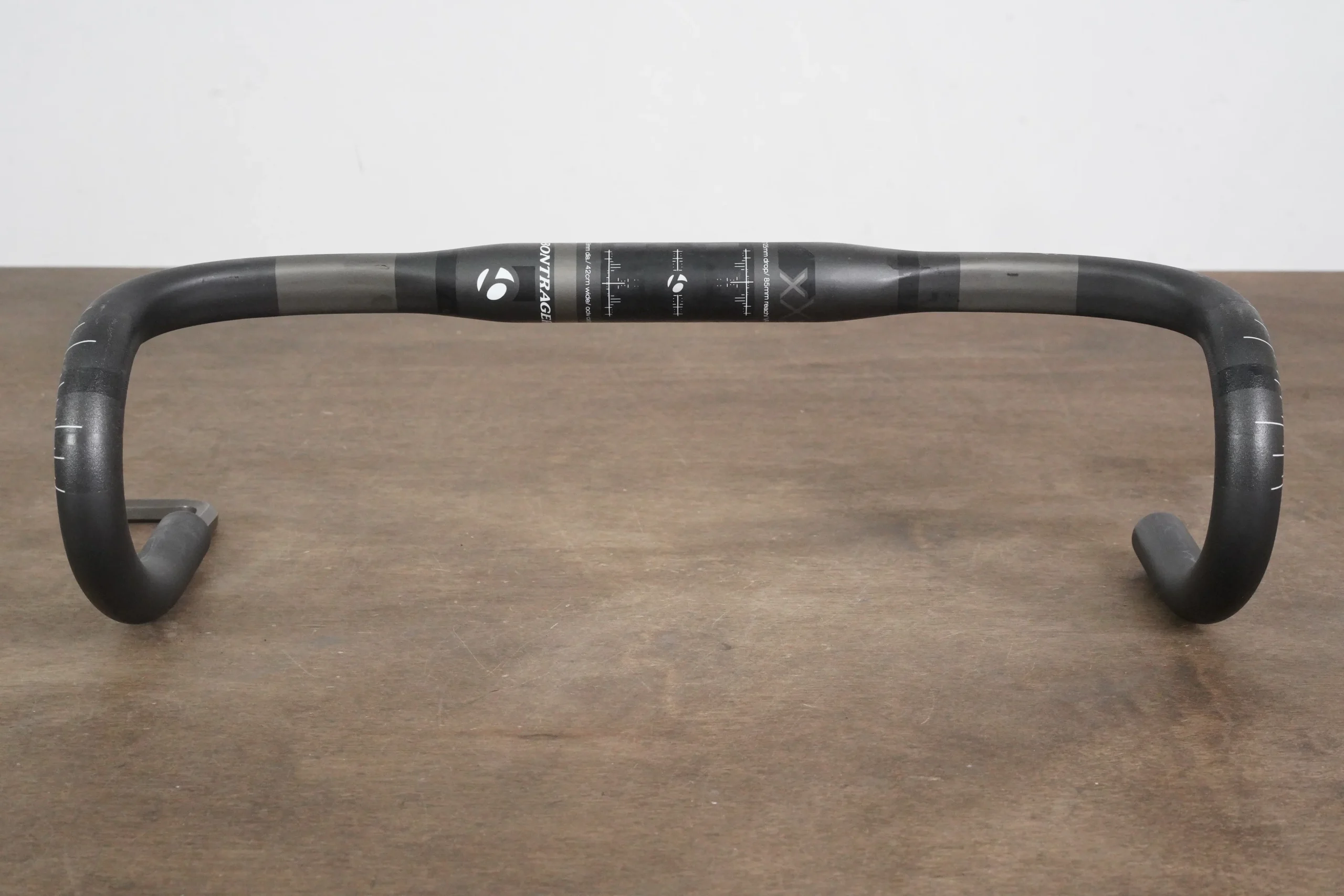 42cm Bontrager XXX VR-C OCLV Carbon Compact Road Handlebar 31.8mm