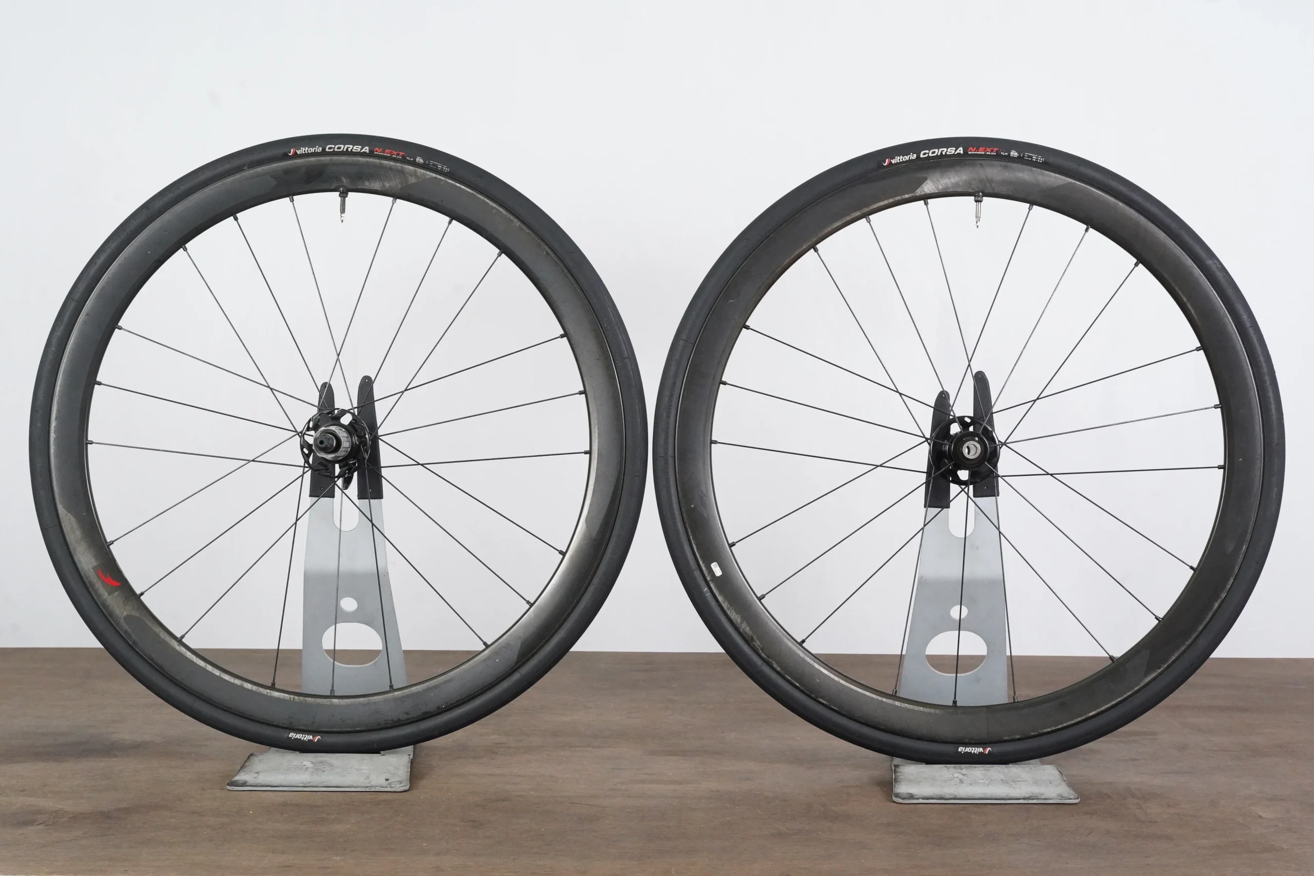 Fulcrum Red Wind 40 Carbon Tubeless Clincher Disc Brake Wheelset 11 Speed
