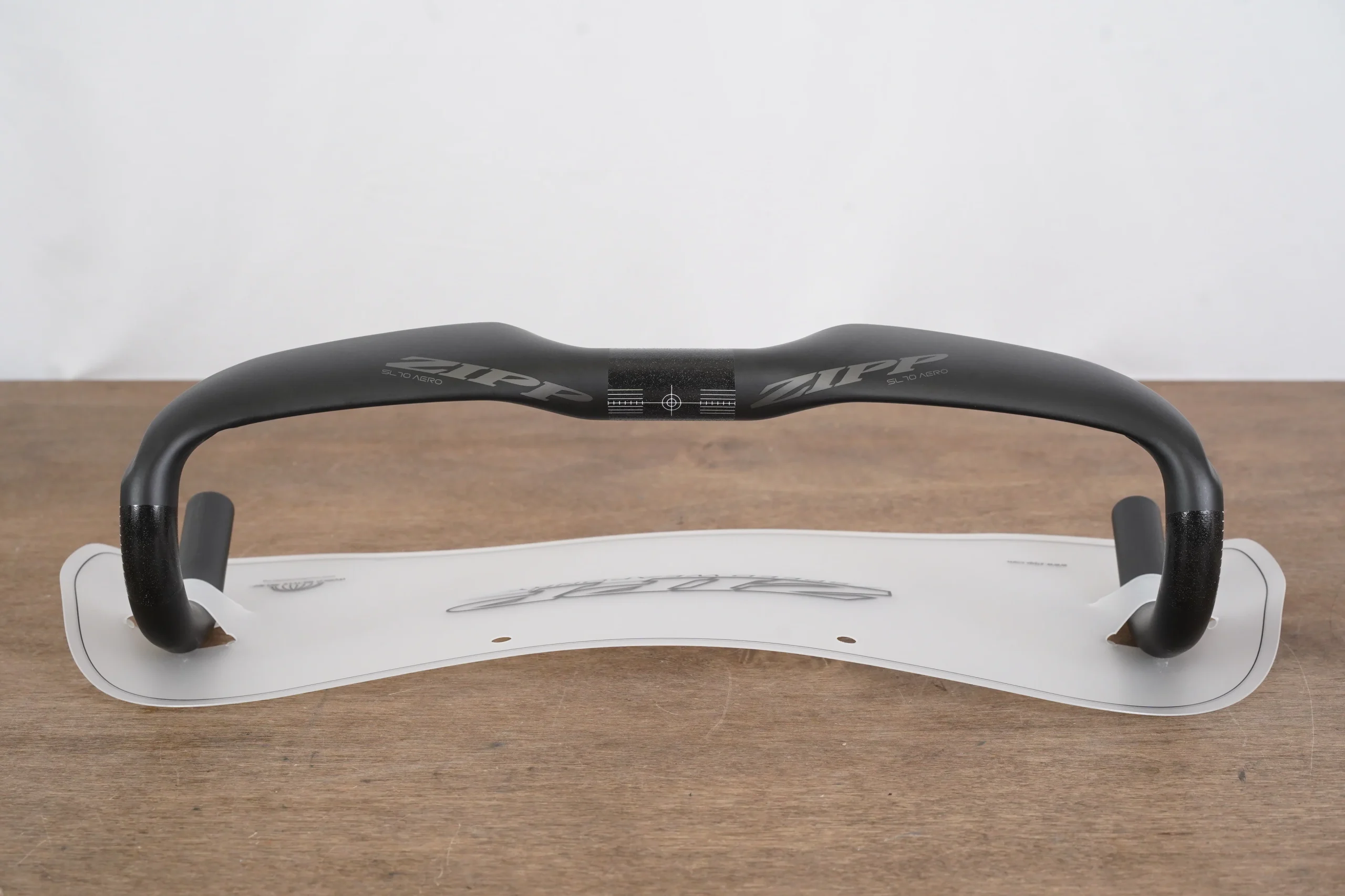 NEW 44cm Zipp SL-70 Carbon Compact Aero Road Handlebar 31.8mm SL70