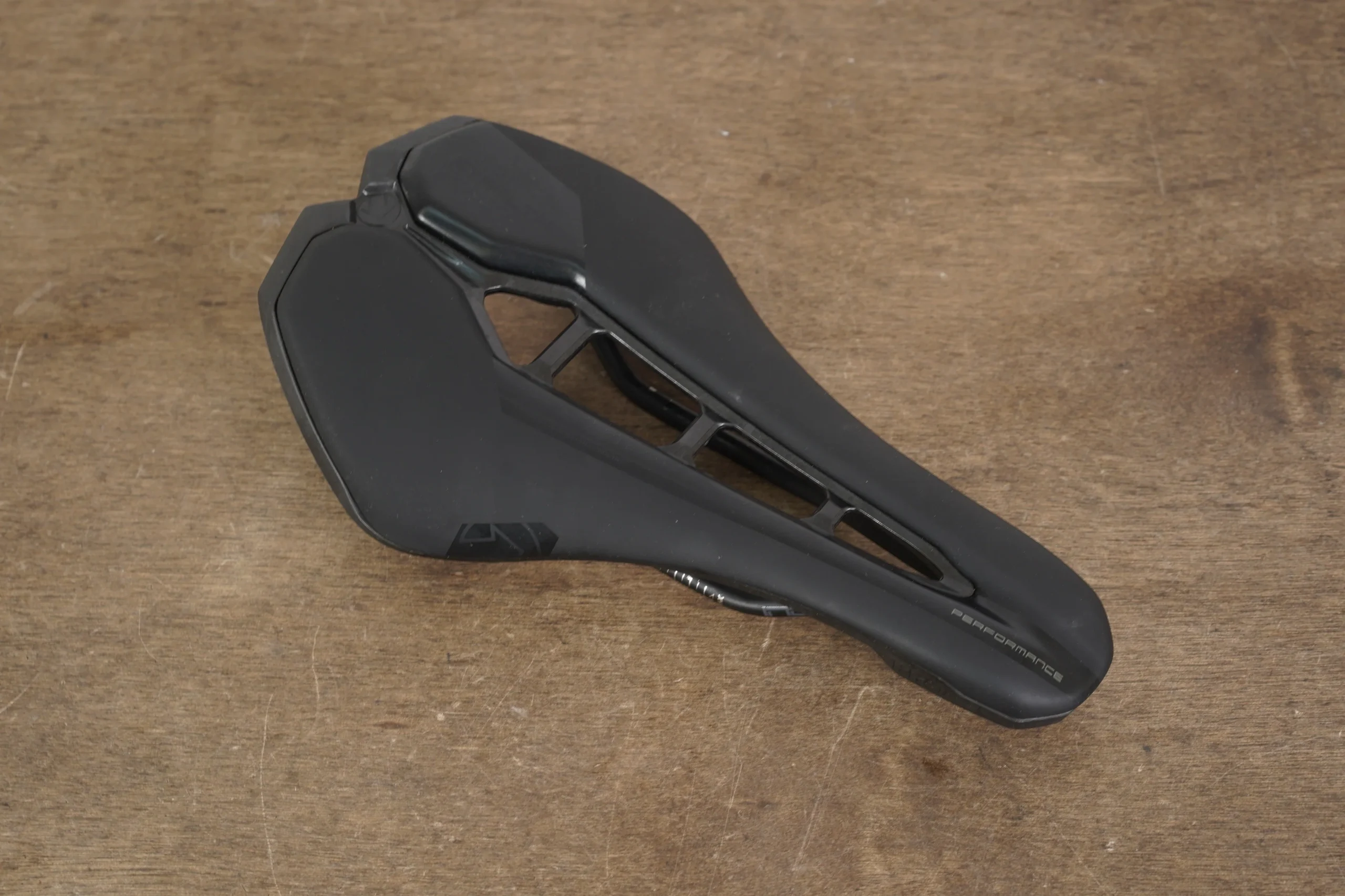 142mm PRO Stealth Performance INOX Rail Road Saddle 200g