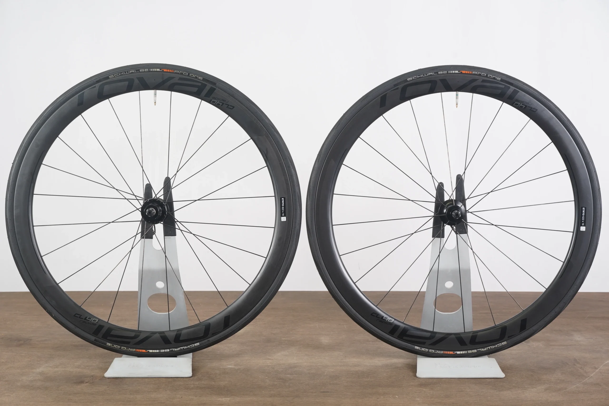 Roval CL 40 Carbon Tubeless Clincher Disc Brake Wheelset Shimano/SRAM 11 Speed
