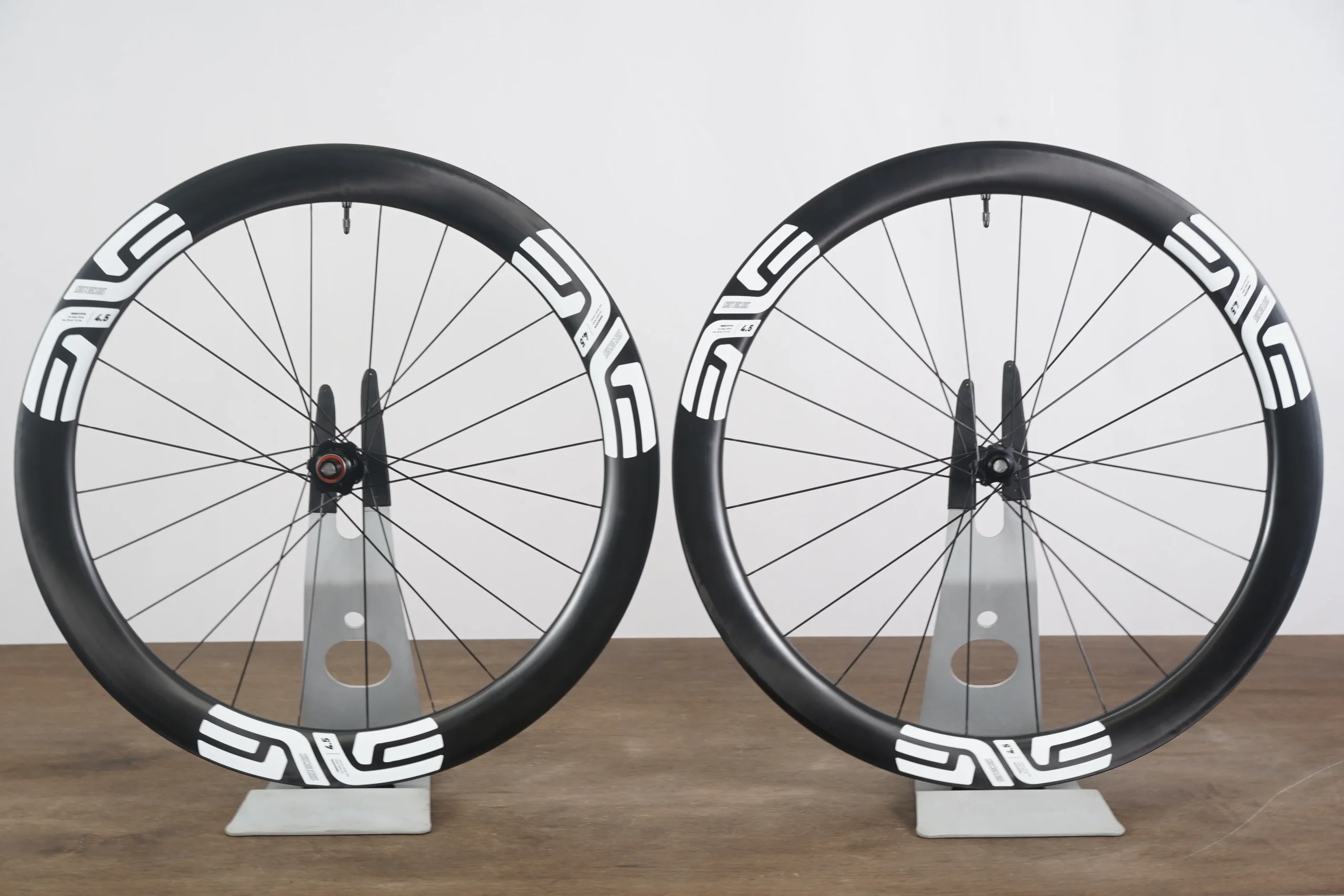 NEW ENVE SES 4.5 Disc Carbon Tubeless Wheelset SRAM XDR 12 Speed