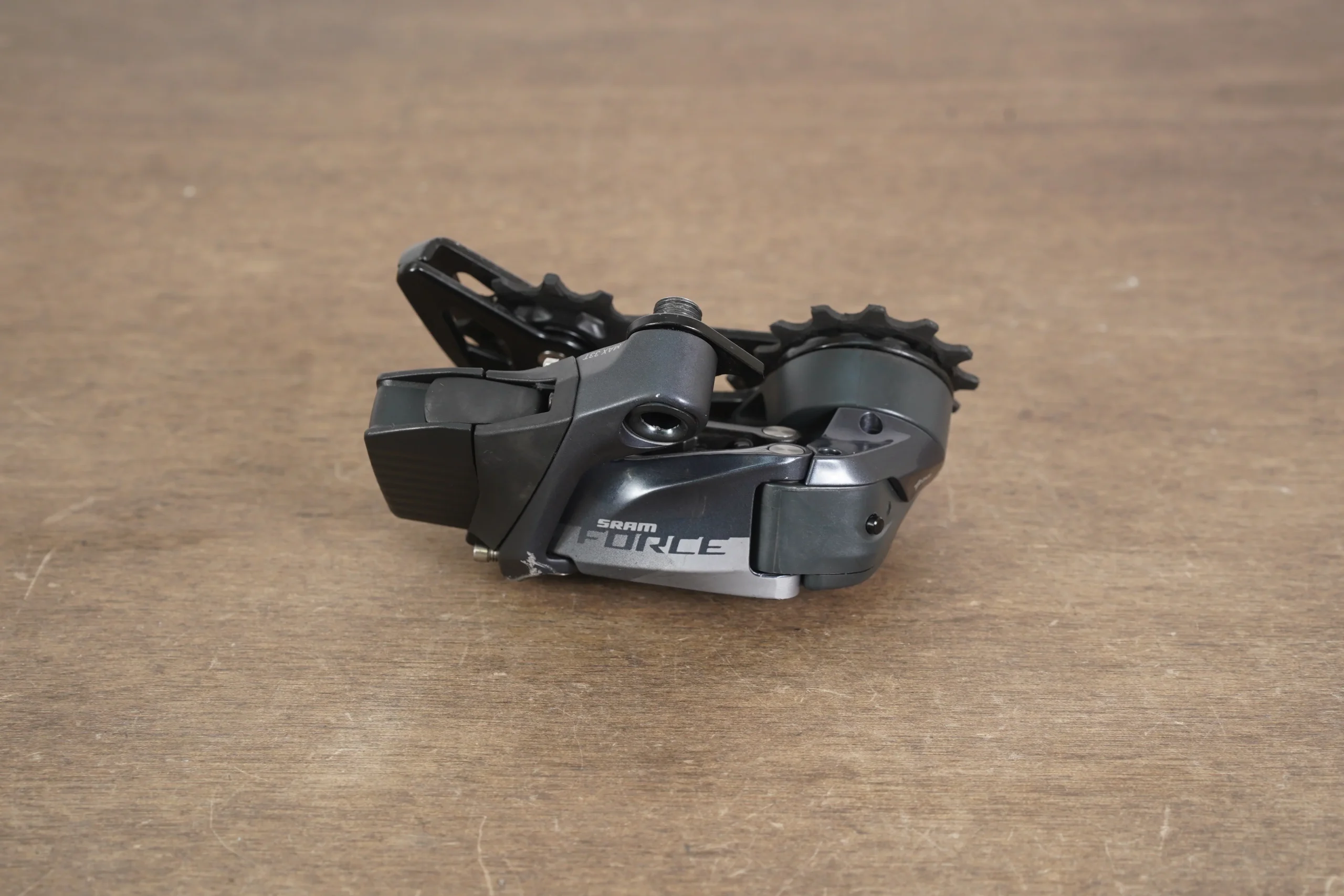SRAM Force eTap AXS 33T 12 Speed Electronic Rear Derailleur + Battery