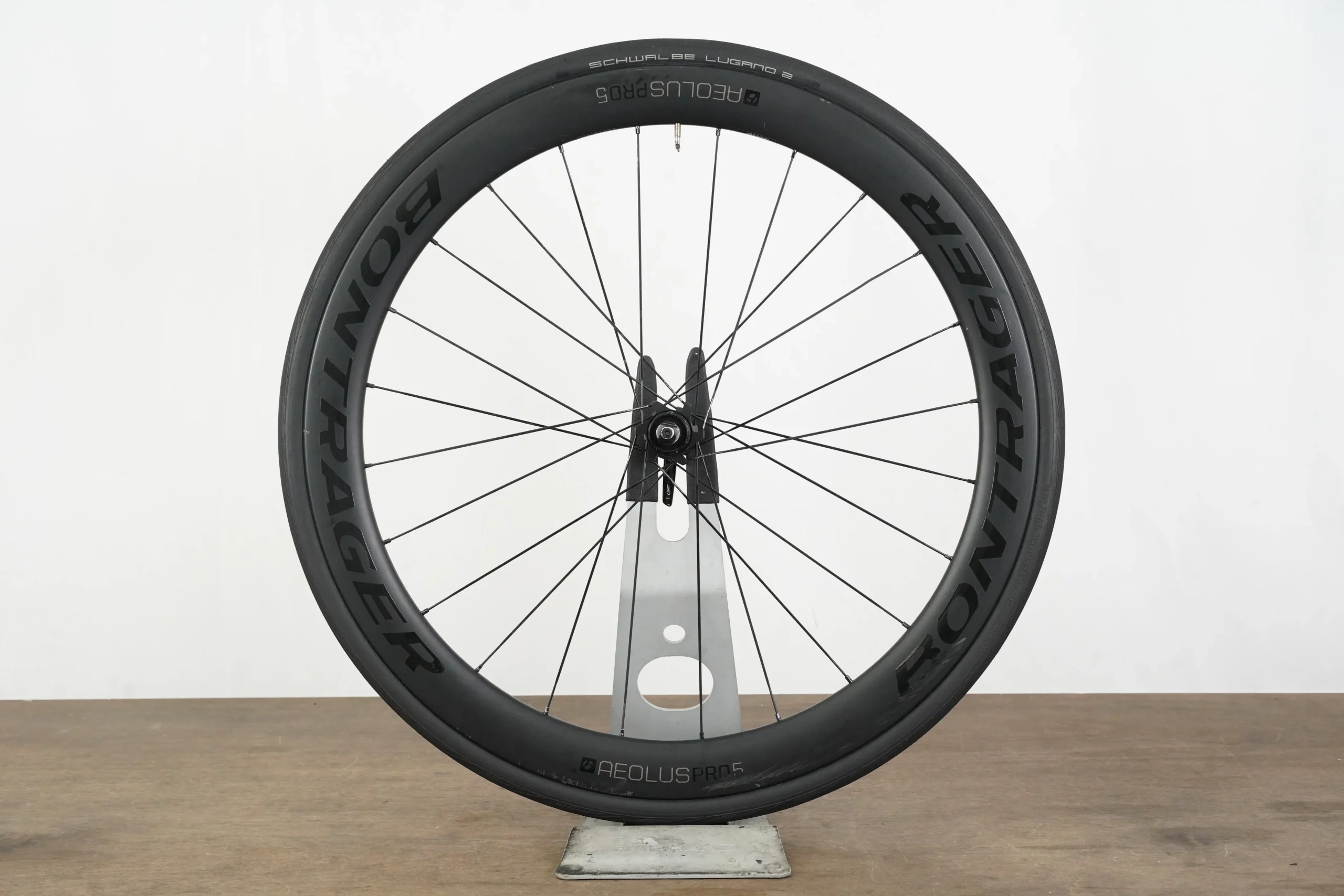 REAR Bontrager Aeolus Pro 5 Carbon Tubeless Clincher Disc Brake Wheel 11 Speed