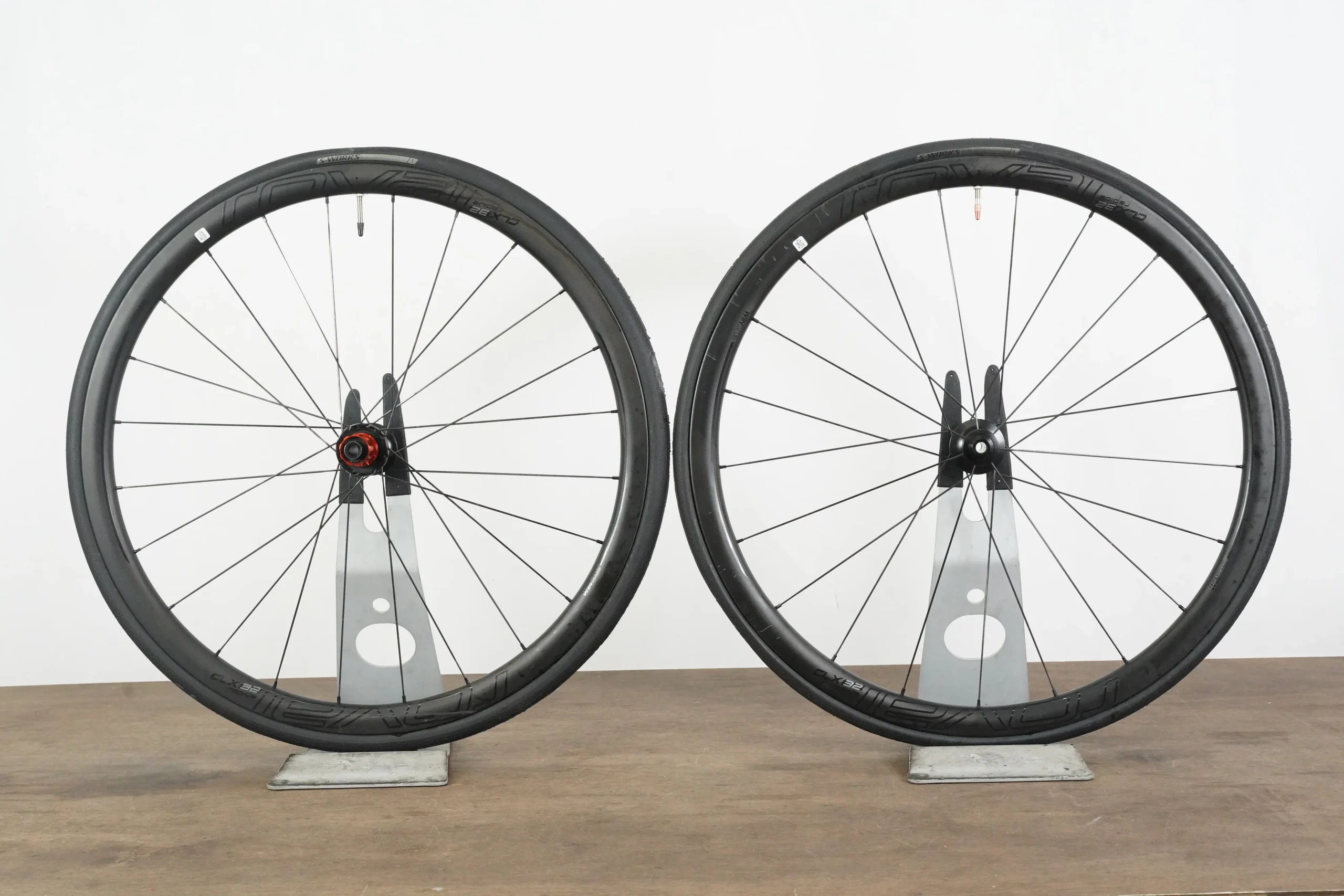 Roval CLX 32 Carbon Tubeless Clincher Disc Brake Wheelset Shimano/SRAM 11 Speed