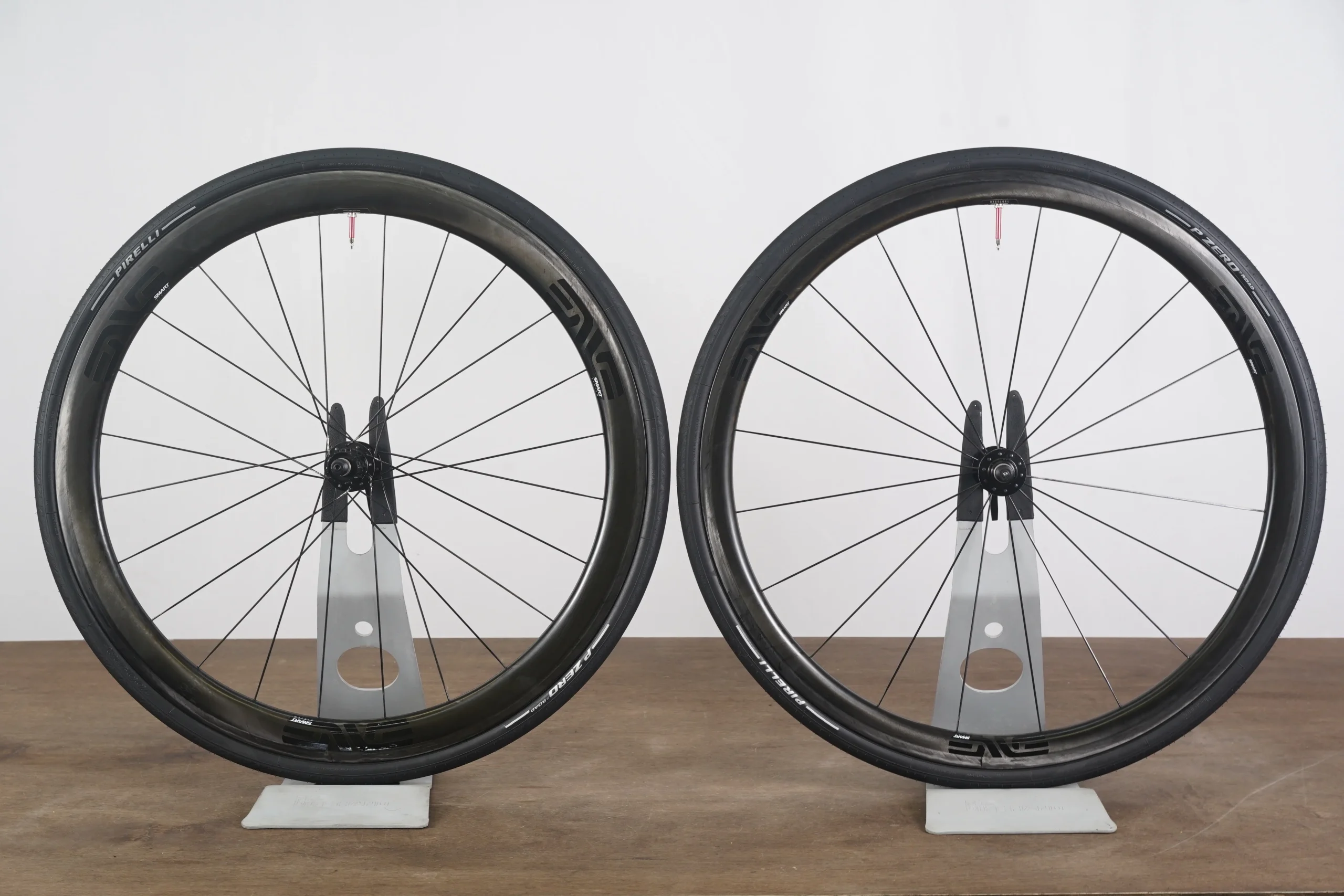 ENVE SES 3.4 DT Swiss 240s Carbon Clincher Rim Brake Wheelset 11 Speed