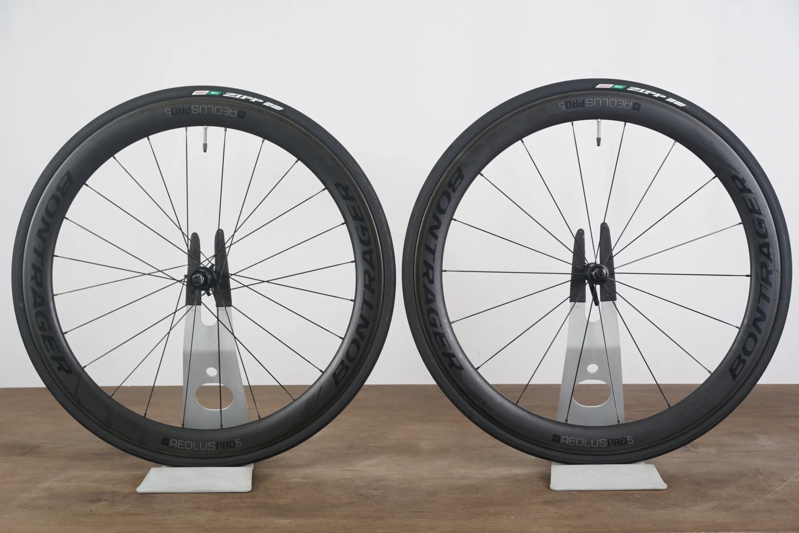 Bontrager Aeolus Pro 5 TLR Carbon Tubeless Clincher Rim Brake Wheelset 11 Speed