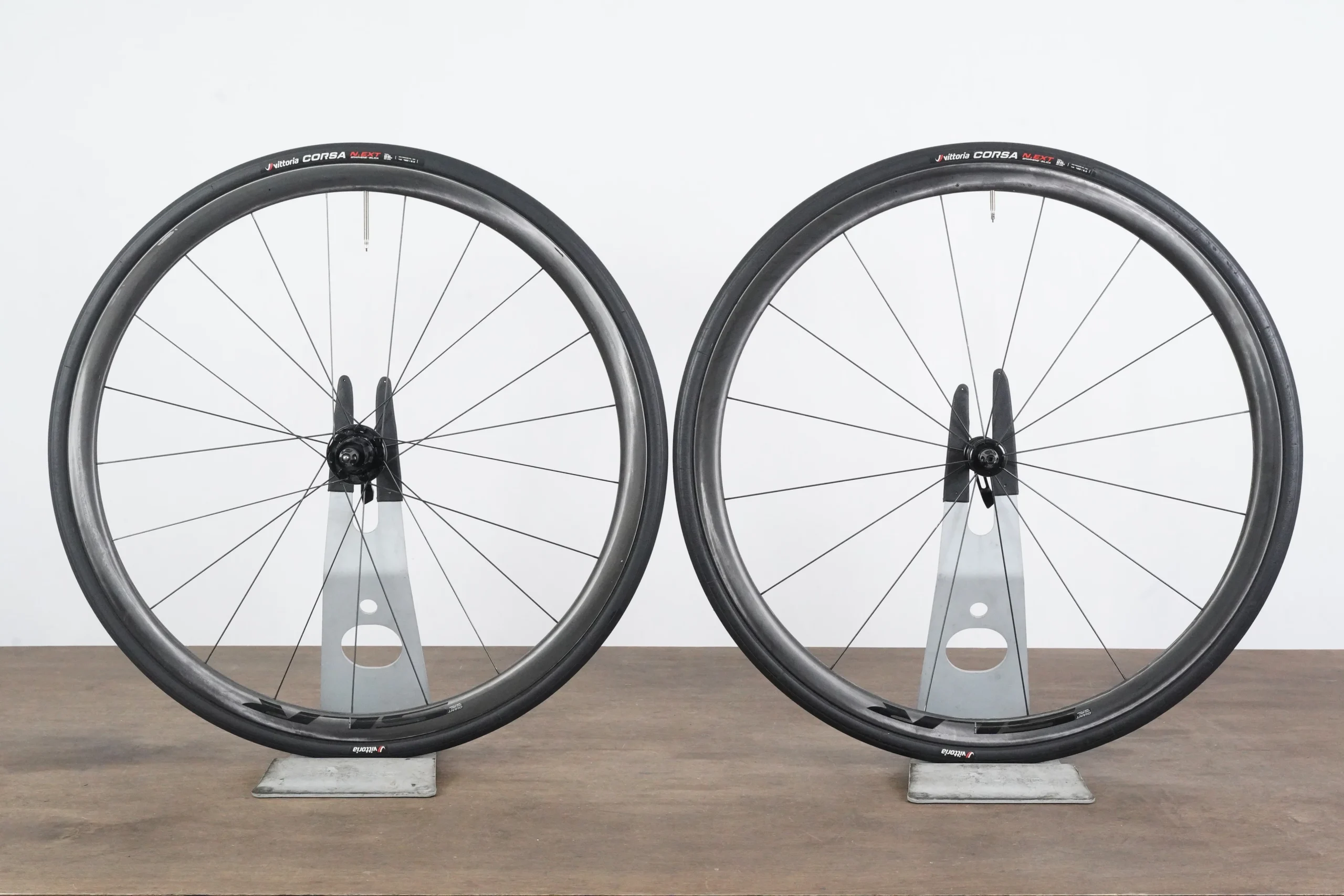 Giant SLR 1 Carbon Tubeless Clincher Disc Rim Wheelset Shimano/SRAM 11 Speed