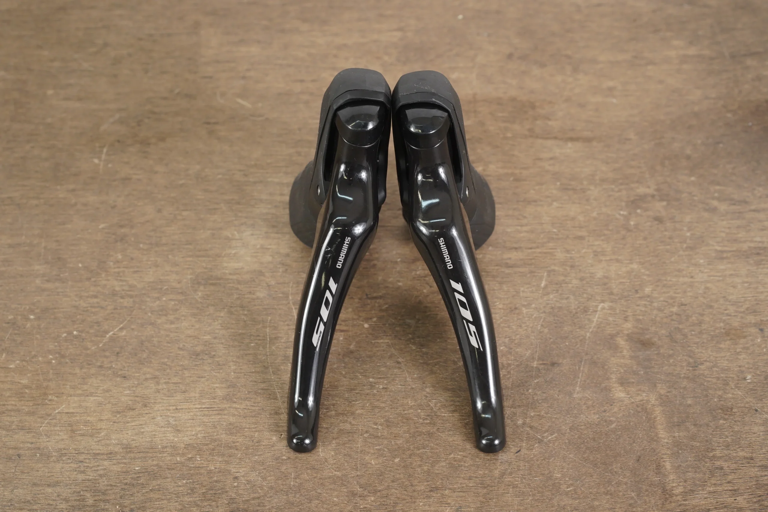 Shimano 105 ST-R7000 11 Speed Mechanical Rim Brake Shifters 7000