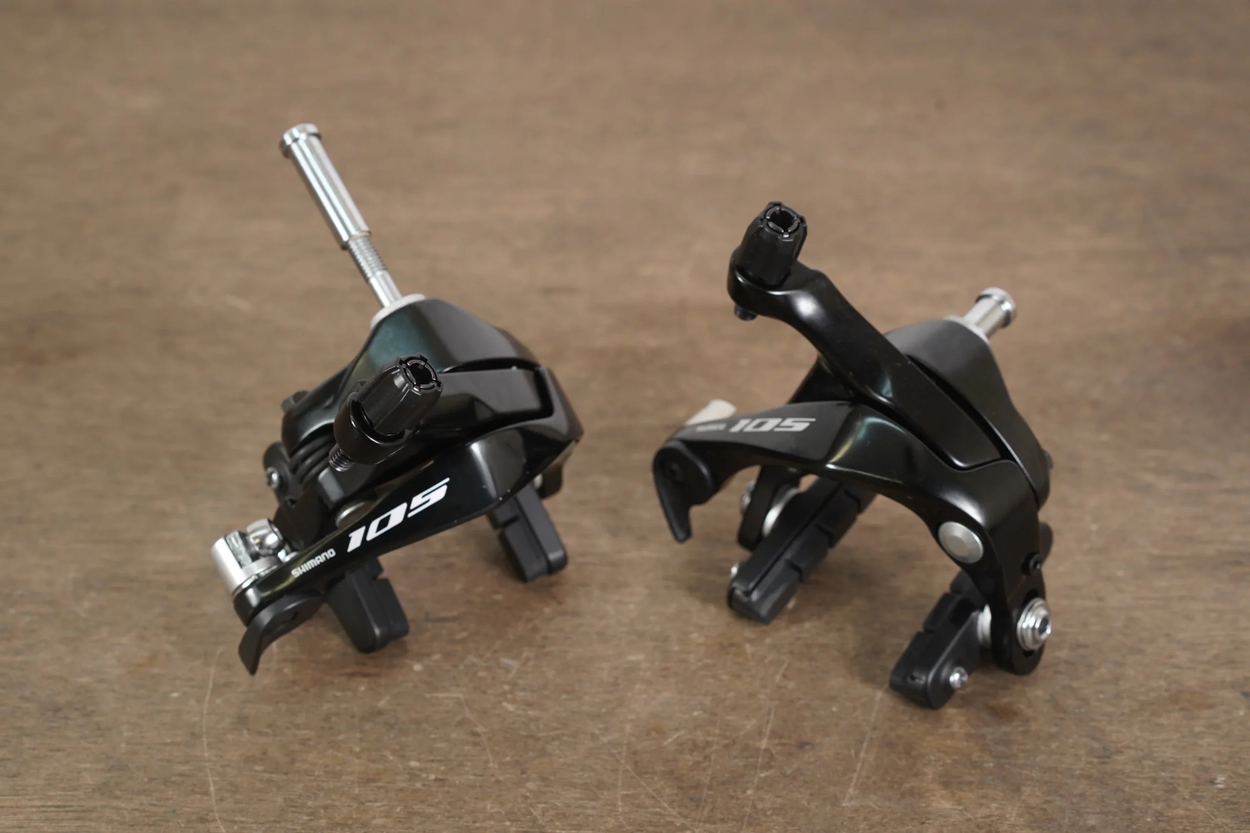 Shimano 105 BR-R7000 Standard Center Mount Rim Brake Road Calipers 7000
