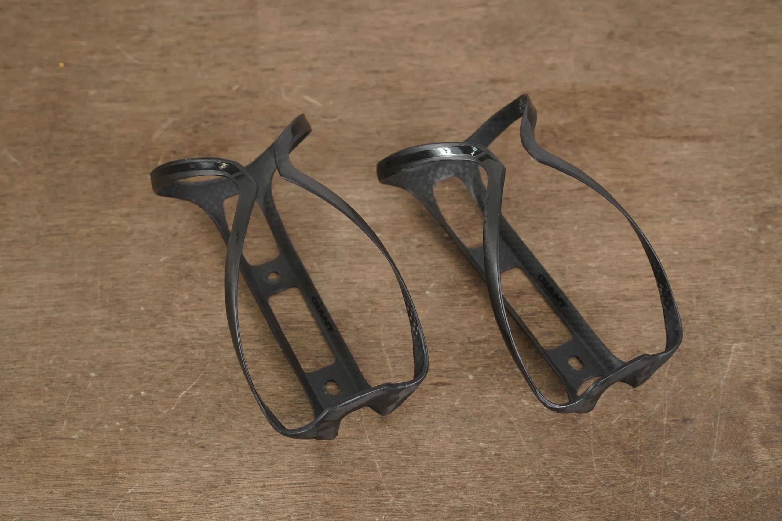 (2) Giant Carbon Water Bottle Cages 38g