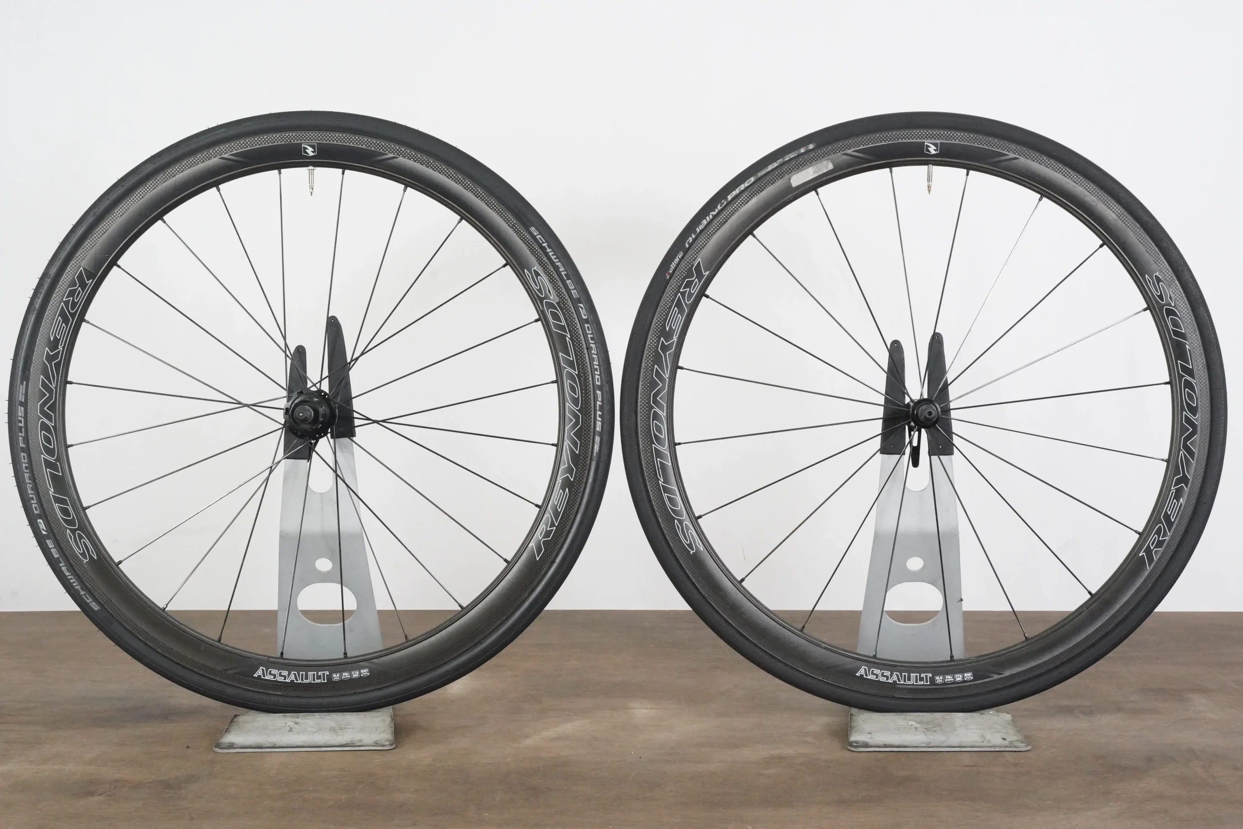 Reynolds Assault SLG Carbon Tubeless Clincher Rim Brake Wheelset 11 Speed