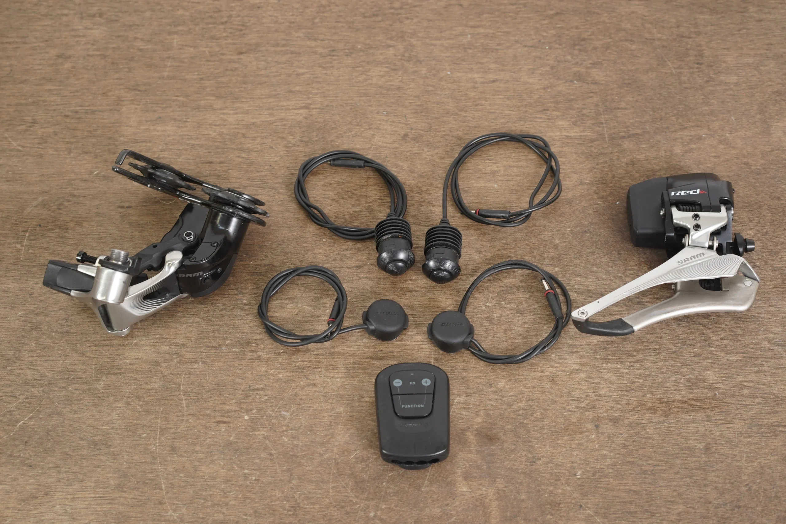 SRAM Red eTap 11 Speed Wireless Electronic BlipBox TT Triathlon Groupset