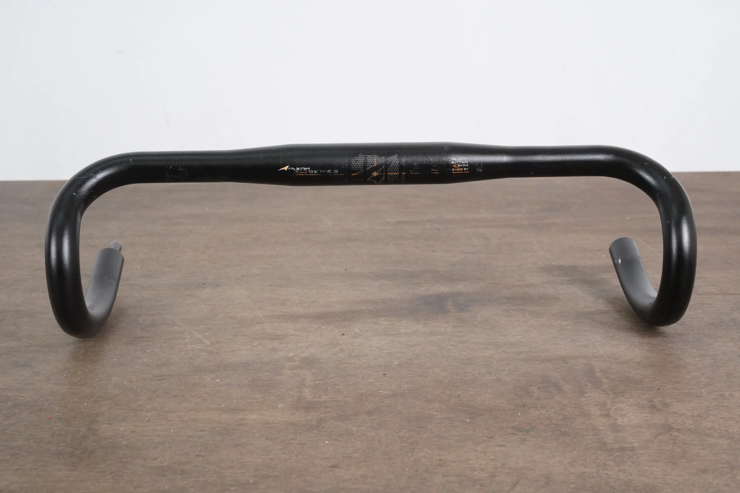 44cm Avenir 200 Series Alloy Road Handlebar 31.8mm