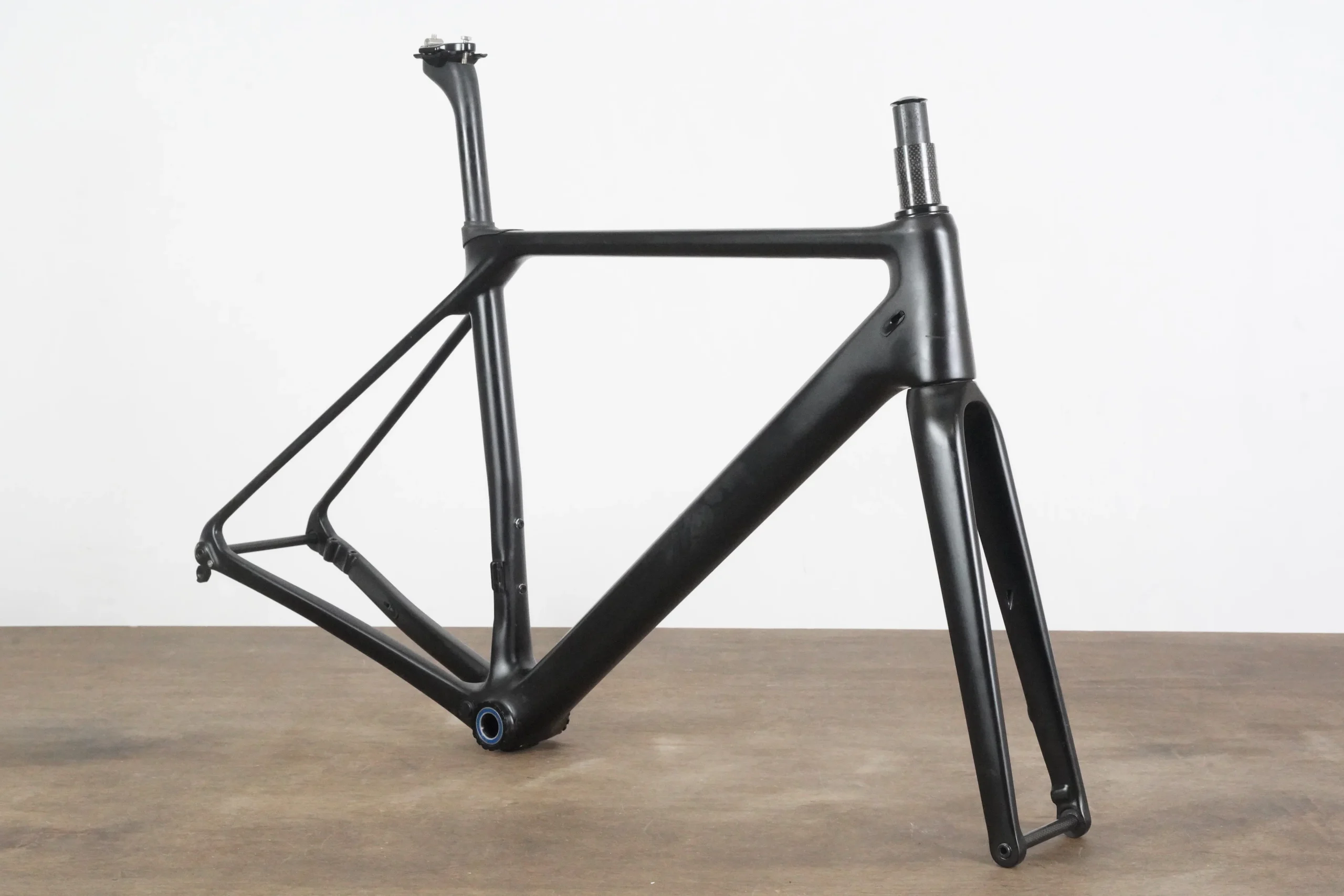 M (Medium) VeloBuild VB-R-066 Carbon Disc Brake Road Frameset