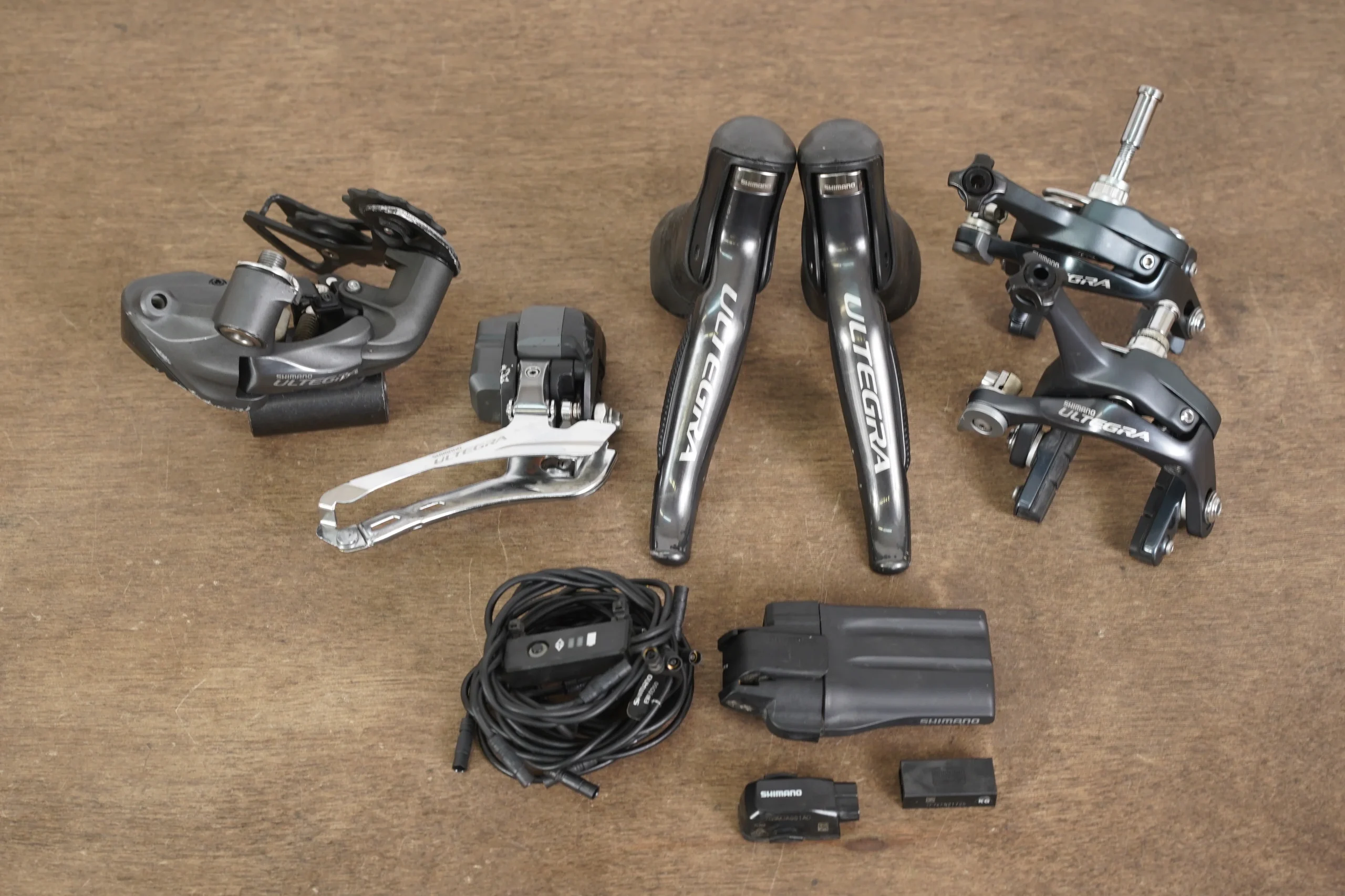 Shimano Ultegra 6770 Di2 10 Speed Electronic Rim Brake Road Groupset