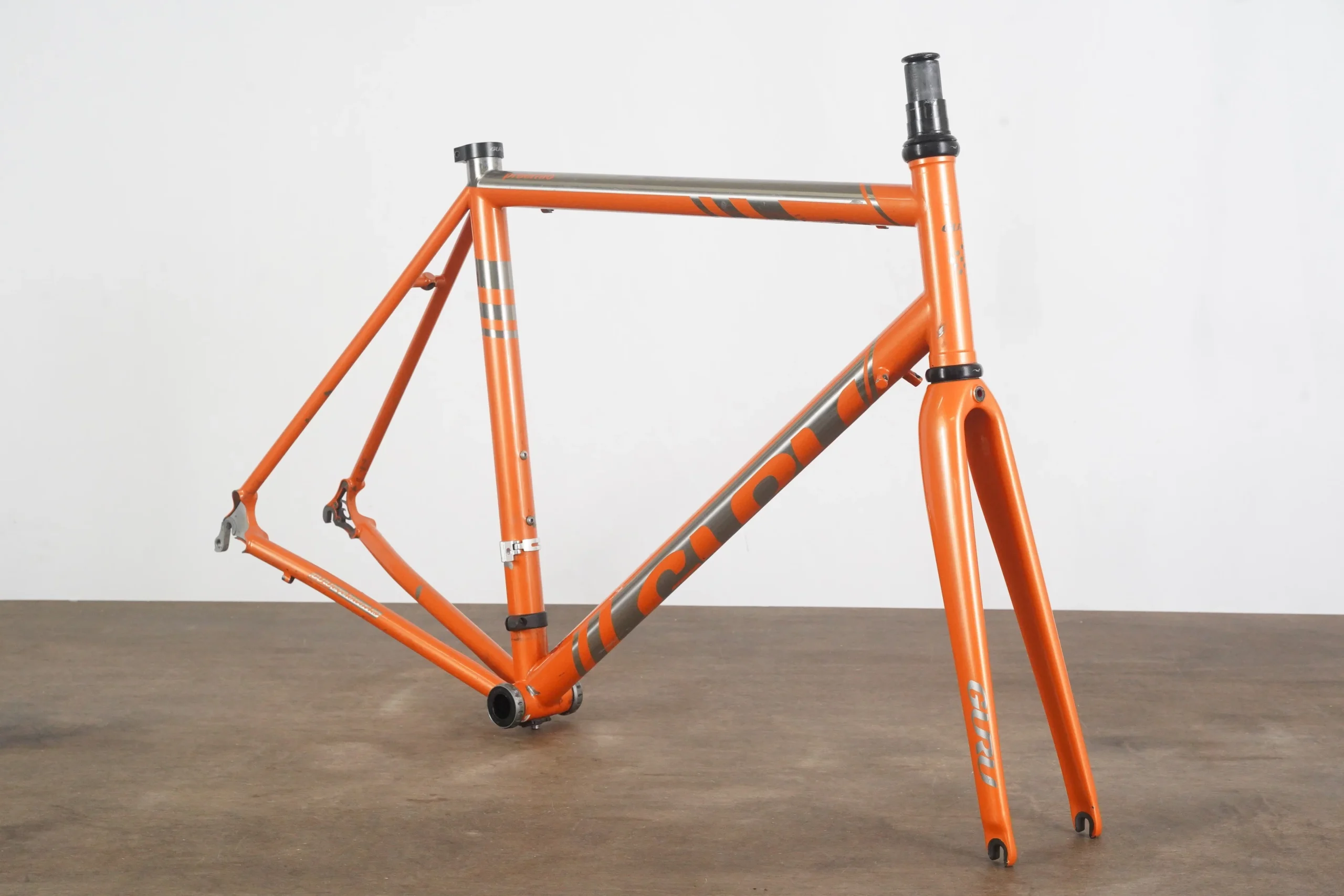 56cm Guru Praemio Titanium Rim Brake Road Frameset