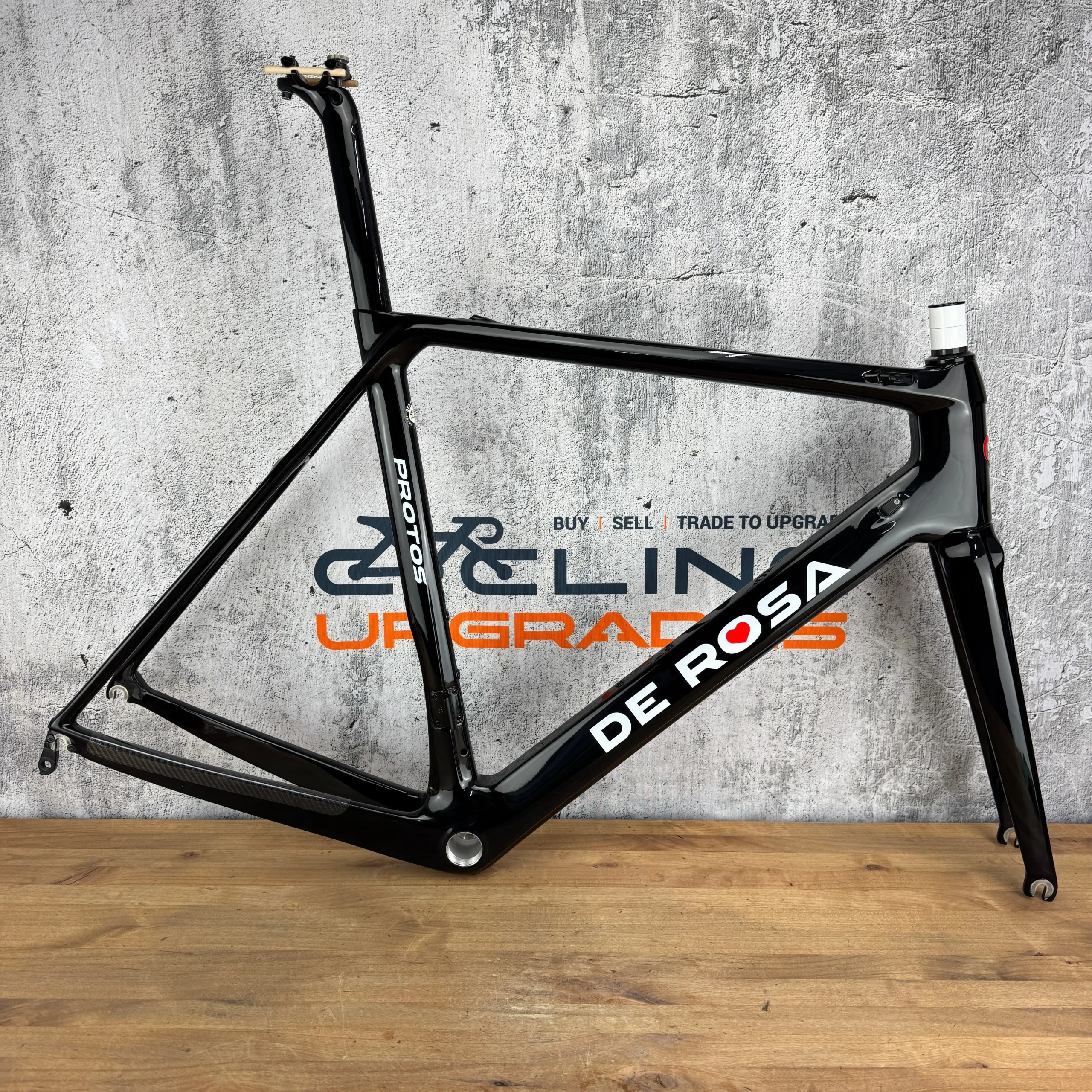 Low Mile! 2020 De Rosa Protos 55cm Rim Brake Carbon Frameset 700c 1729g