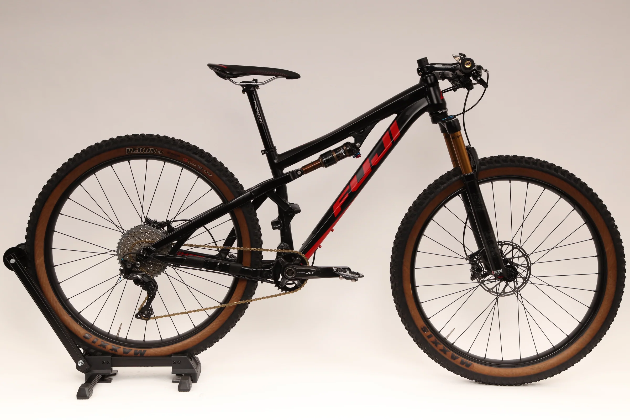 2017 FUJI RAKAN 27.5+ 3.1Mountain Bike - Small