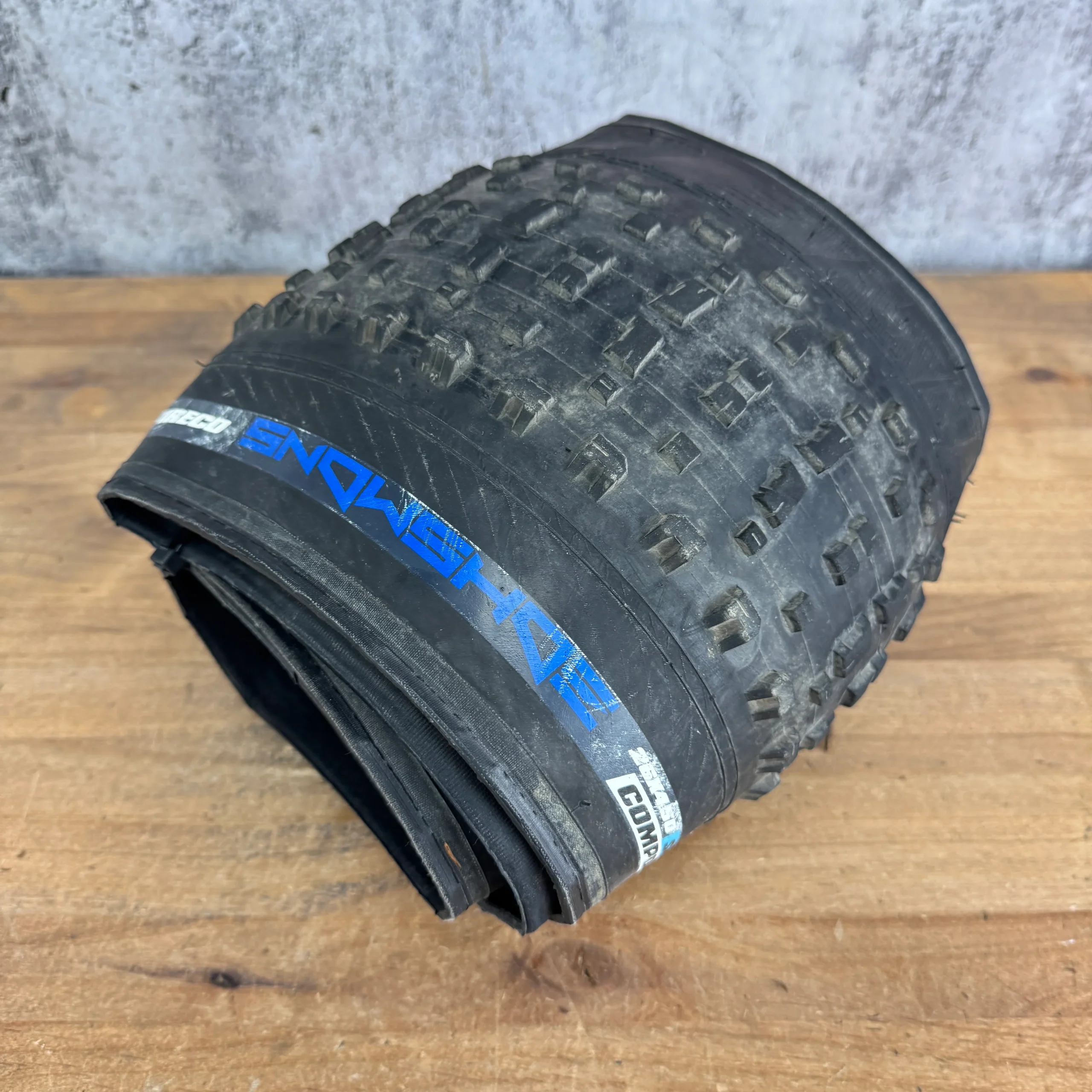 Snow Shoe Veetireco Silca Compound 26" x 4.5" Single Tubeless Fat Bike Tire