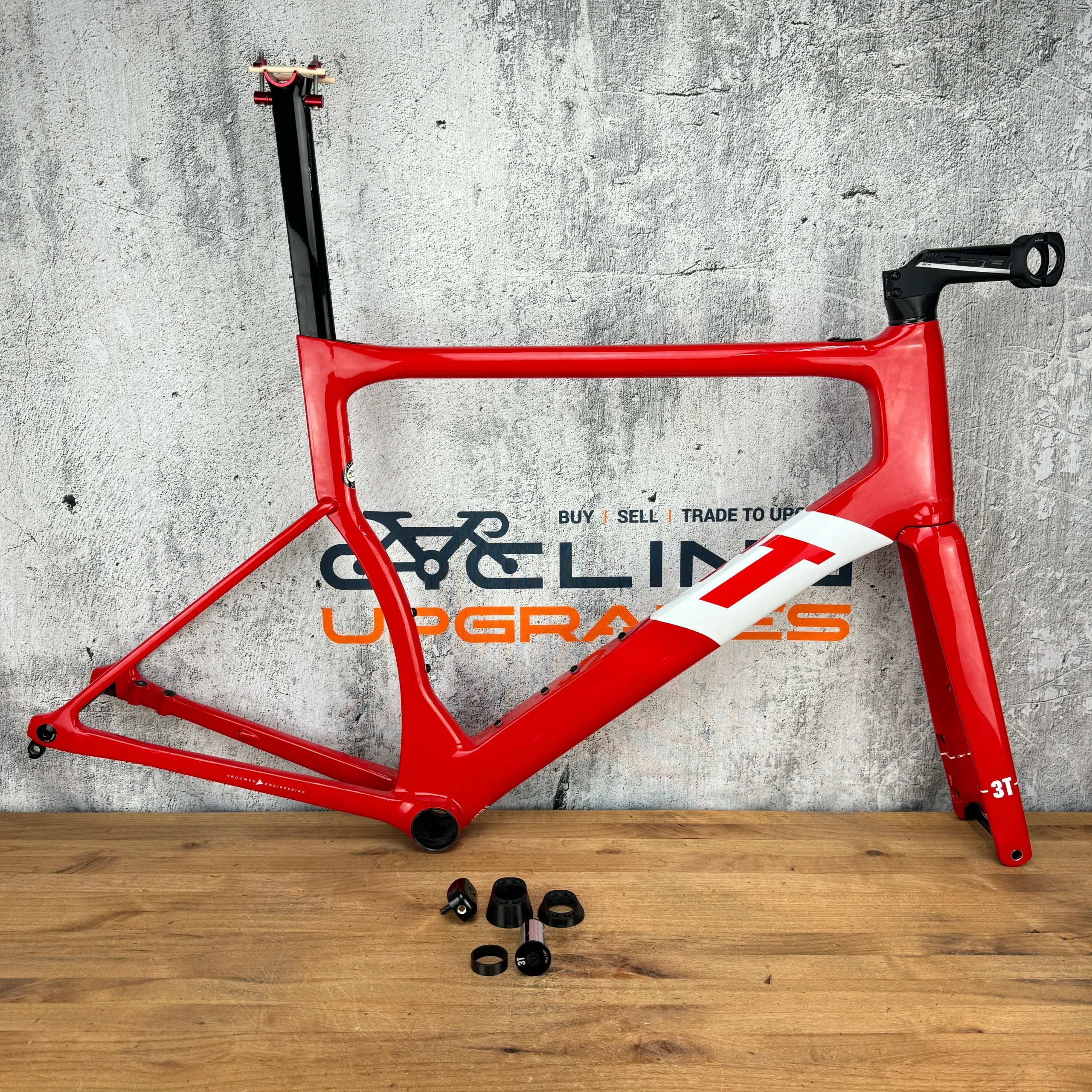 3T Strada Team XL Red 1x Disc Brake Aero Road Bike Carbon Frameset 700c