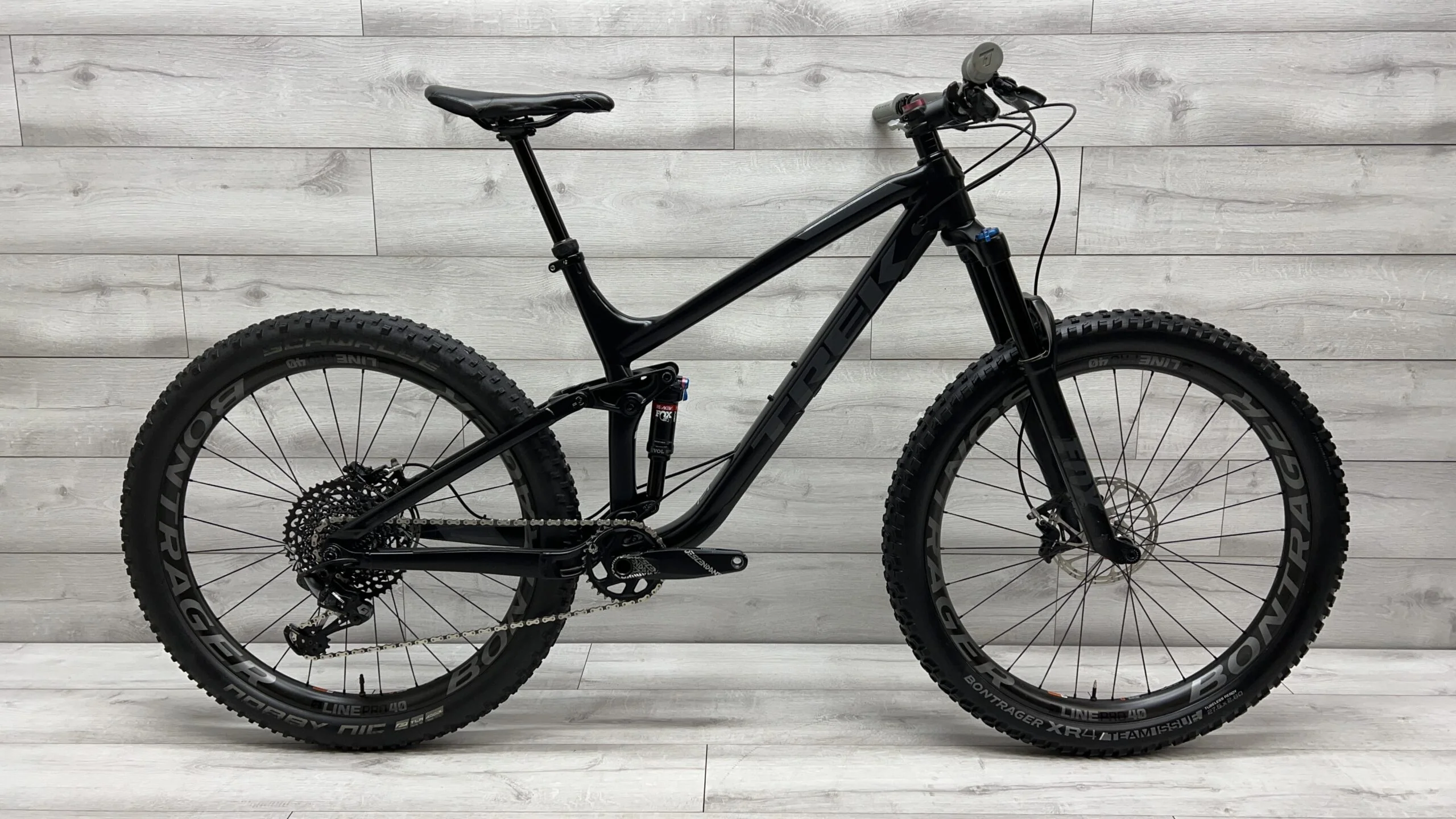2018 Trek Fuel EX 8 27.5 PlusMountain Bike - Large