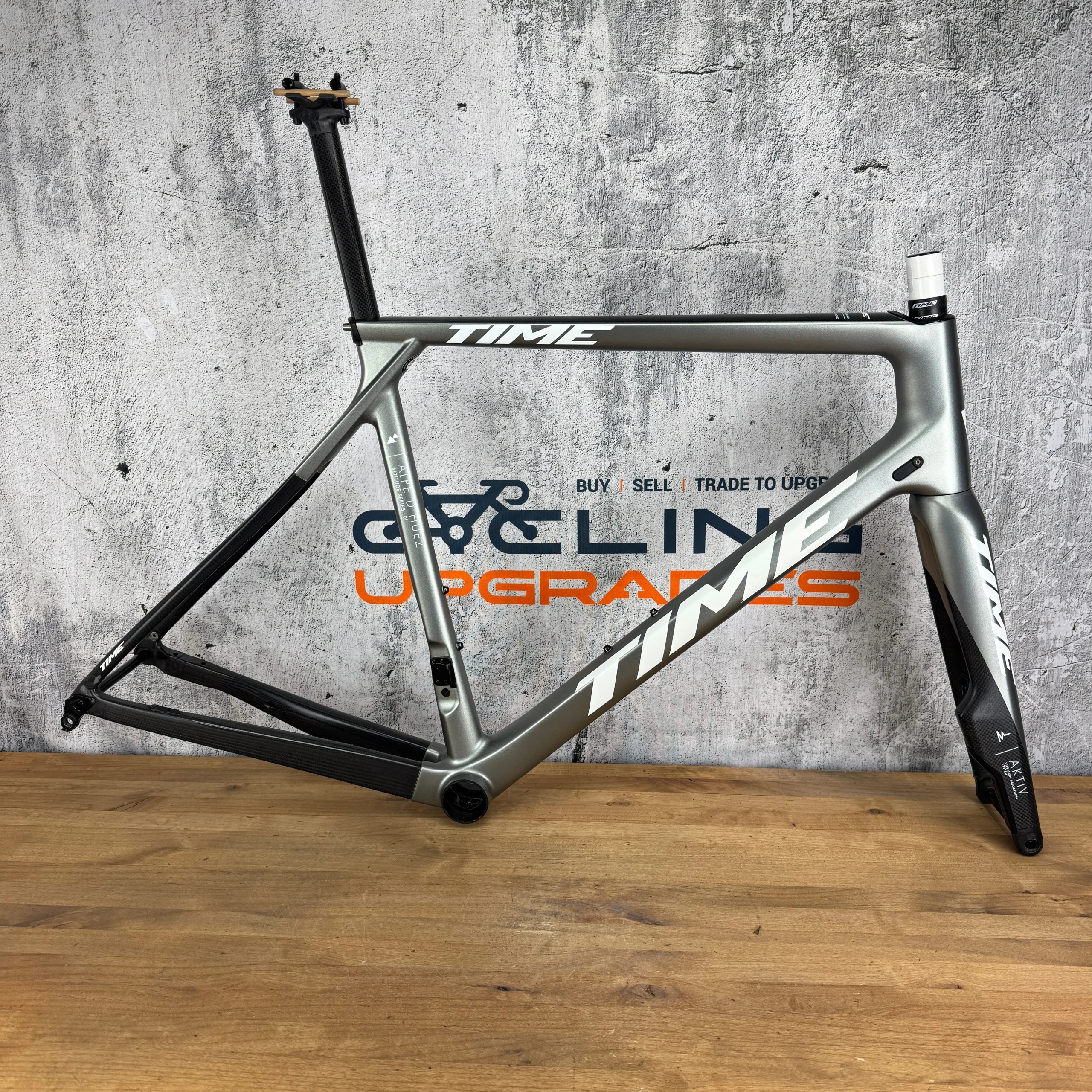 2020 Time Alpe D' Huez Medium AKTIV Carbon Disc Brake Frameset 700c 2017g