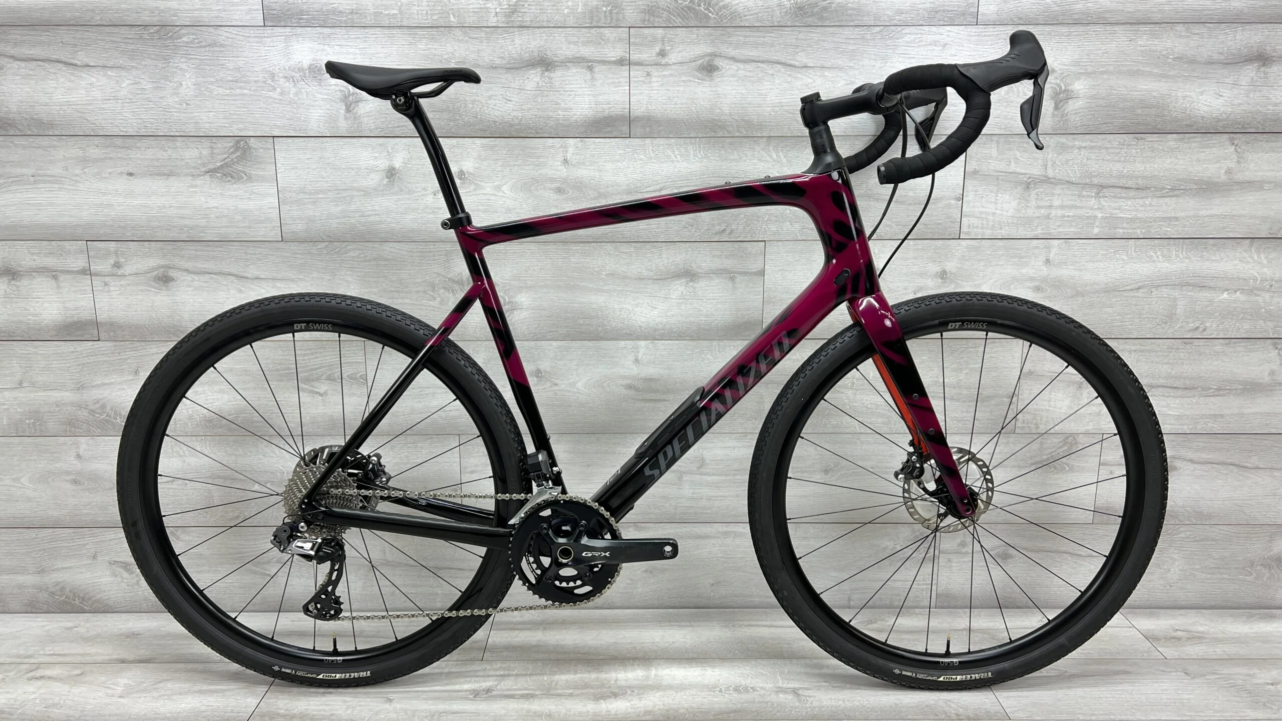 2021 Specialized Diverge Expert CarbonGravel Bike - 64cm