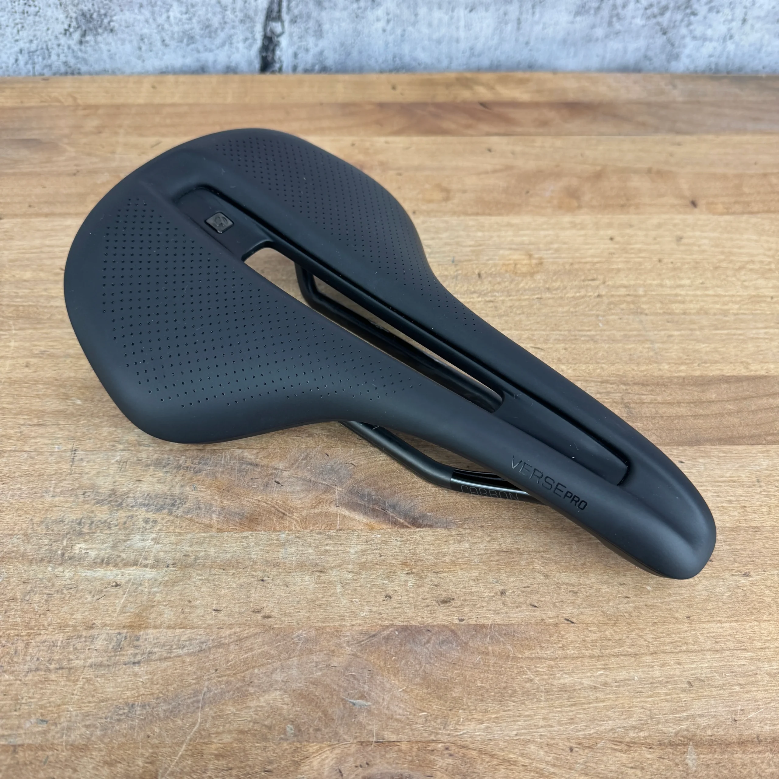 Low Mile! Bontrager Verse Pro 7x9mm Carbon Rails 165mm Bike Saddle 218g