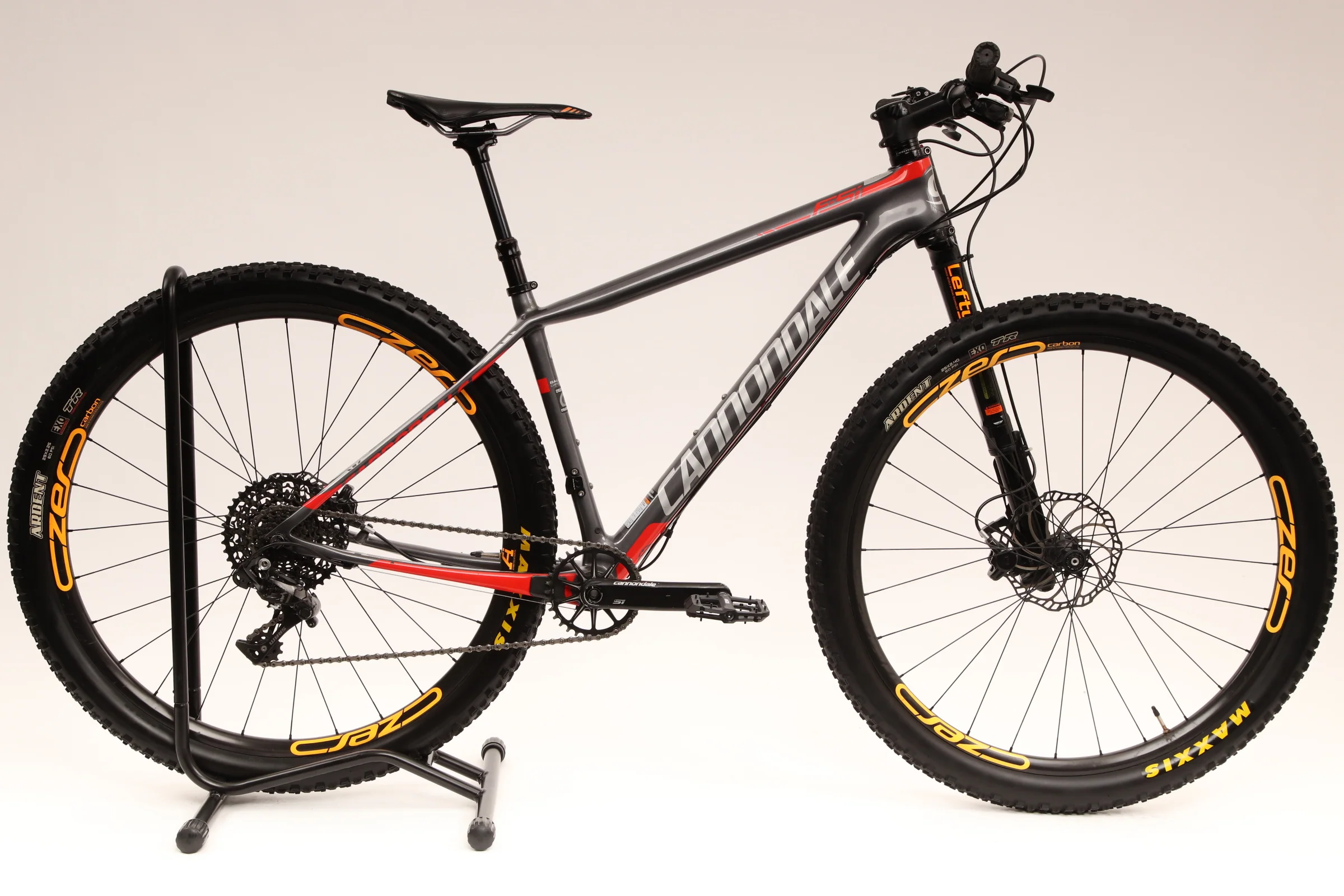 2016 CANNONDALE F-SI CARBON 2Mountain Bike - Medium
