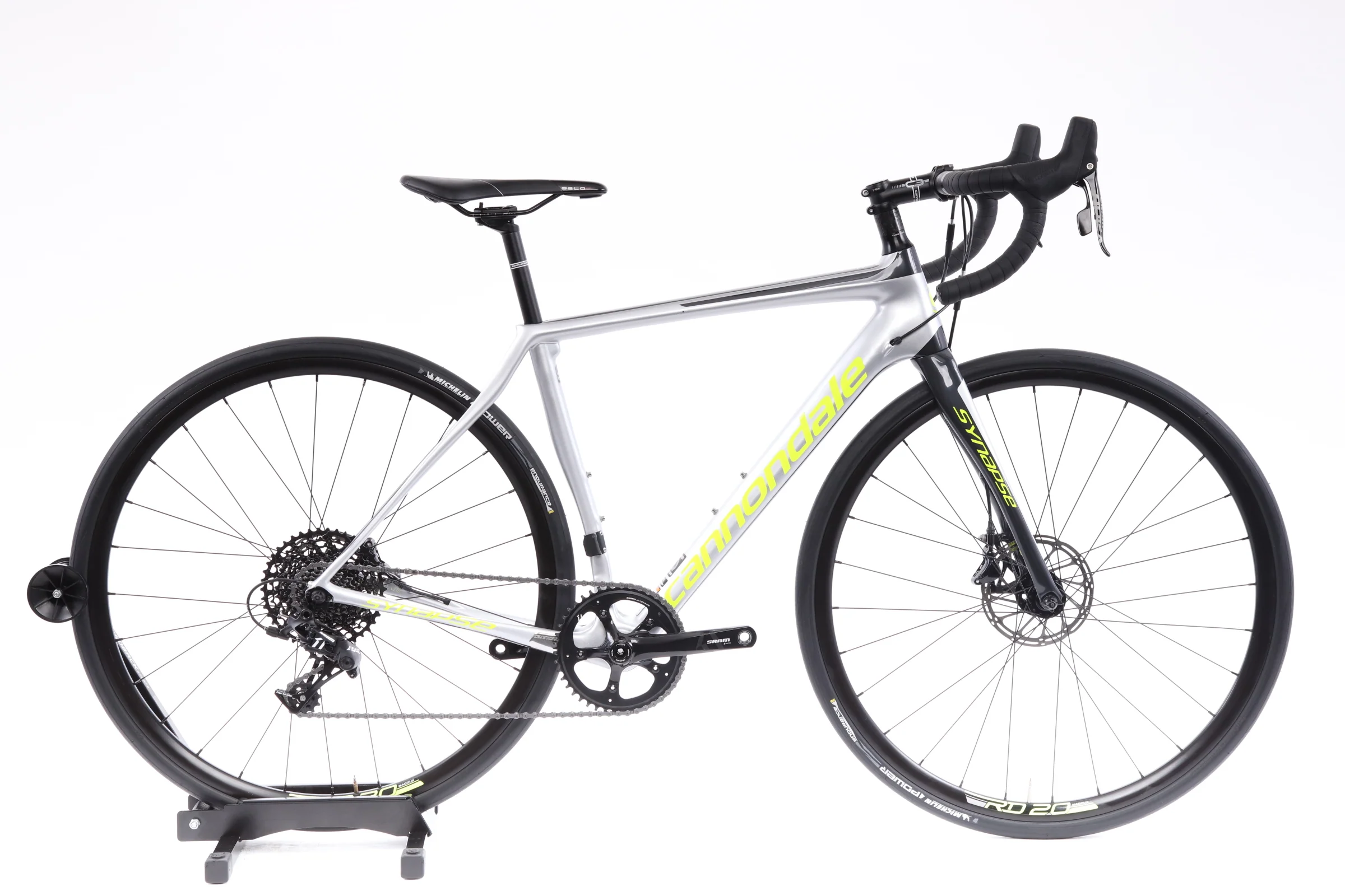 2017 Cannondale Synapse Carbon Disc ApexRoad Bike - 51cm