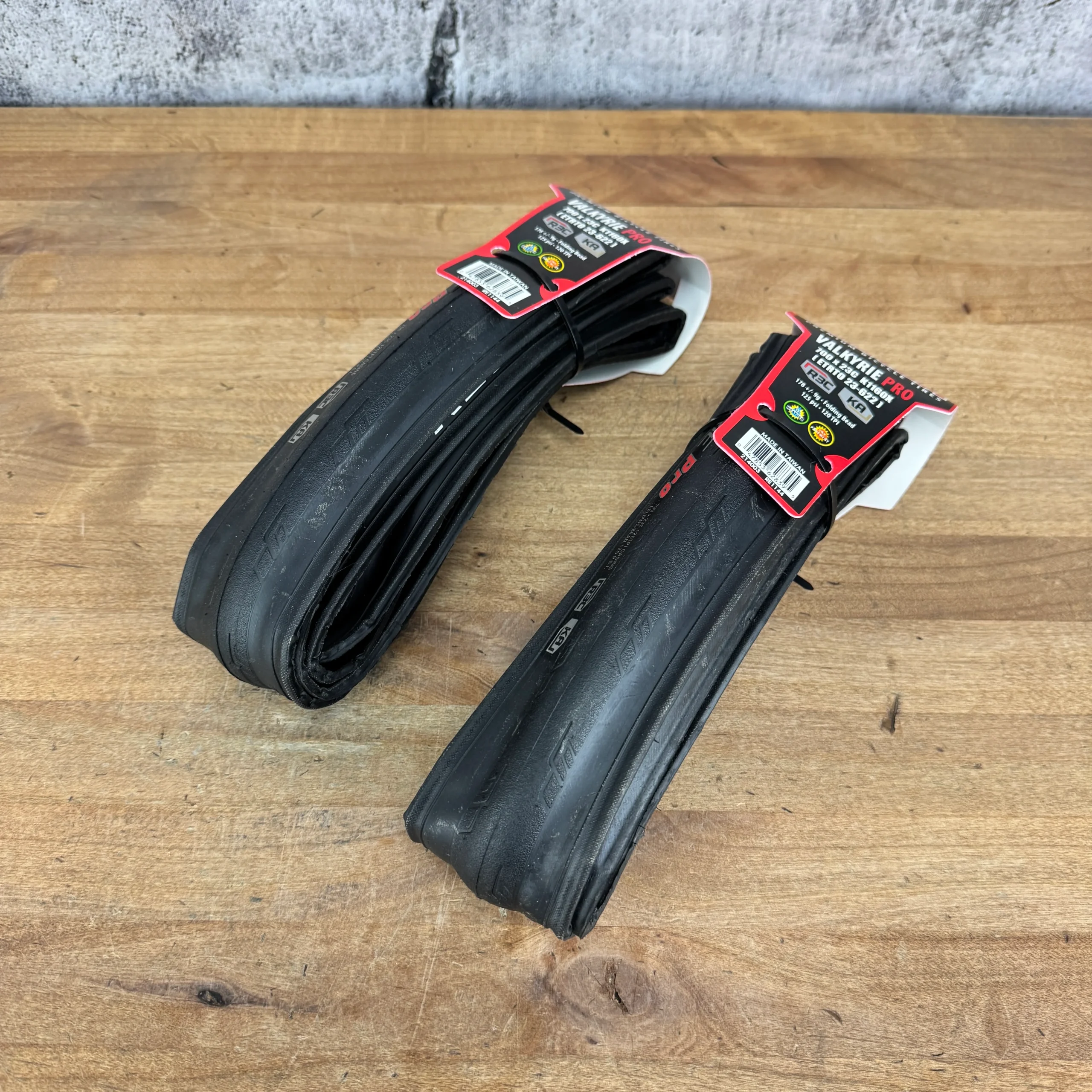New! Pair Kenda Valkyrie Pro 700c x 23mm Clincher Bike Tires