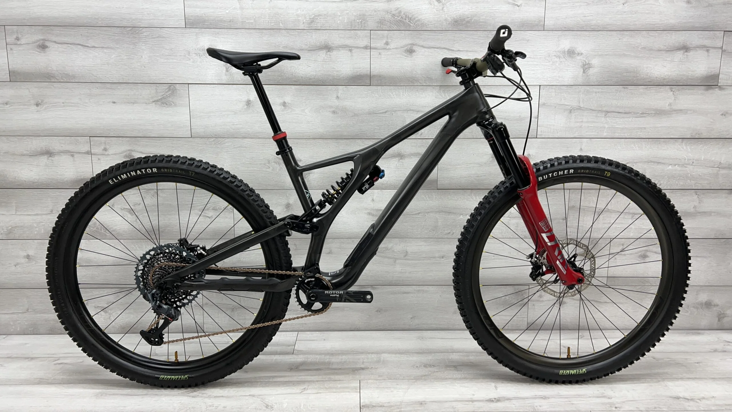 2020 Specialized Stumpjumper EVO Pro 29Mountain Bike - Medium