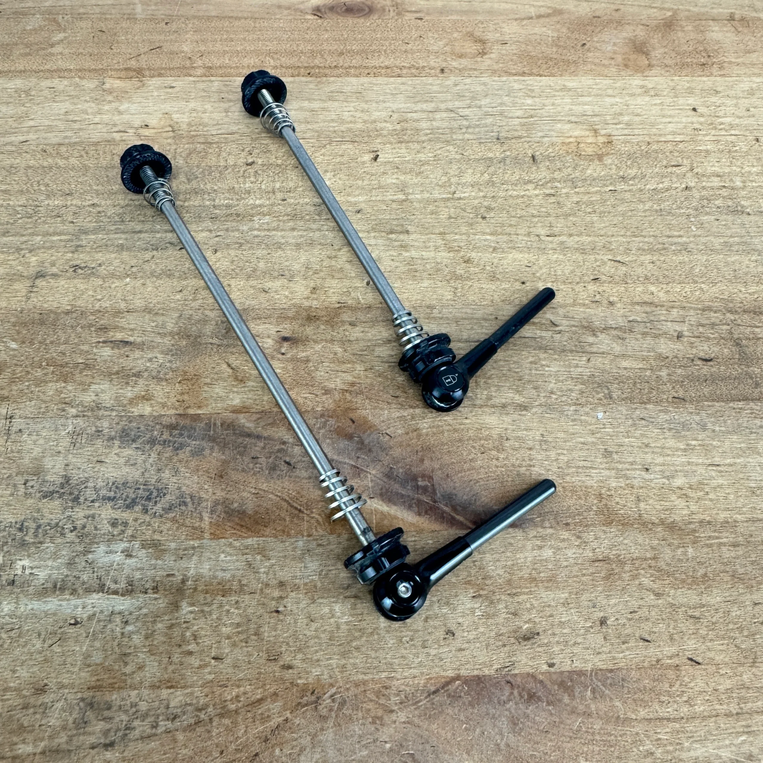 Lightweight Quick Release x 100/130mm Bike Wheel Skewers 43g